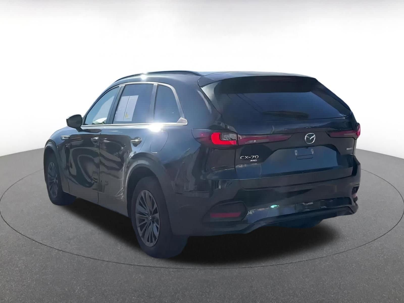 Thumbnail: 2025 Mazda CX-70 - 10