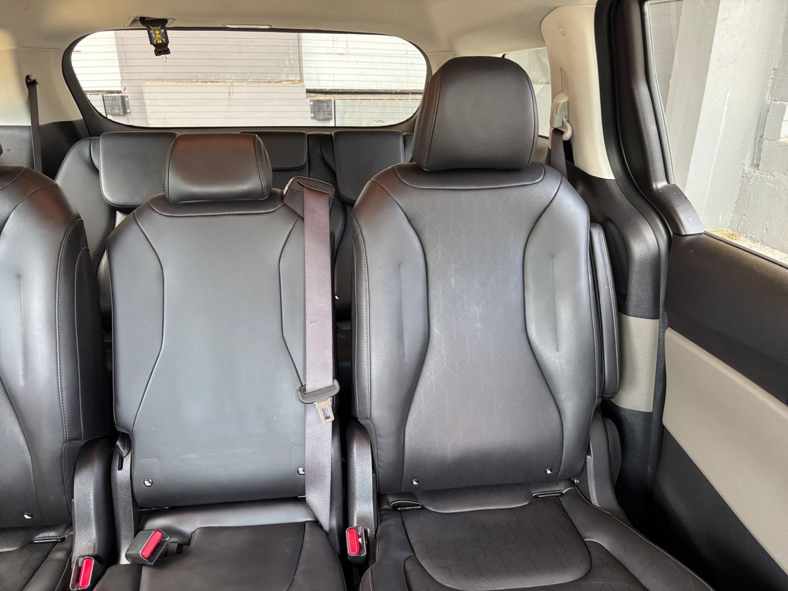 Thumbnail: 2026 Kia Carnival - 35