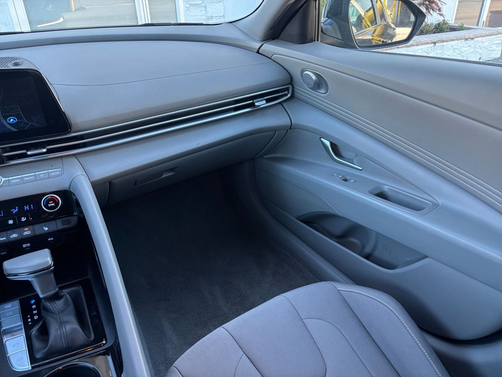 Thumbnail: 2025 Hyundai Elantra - 31