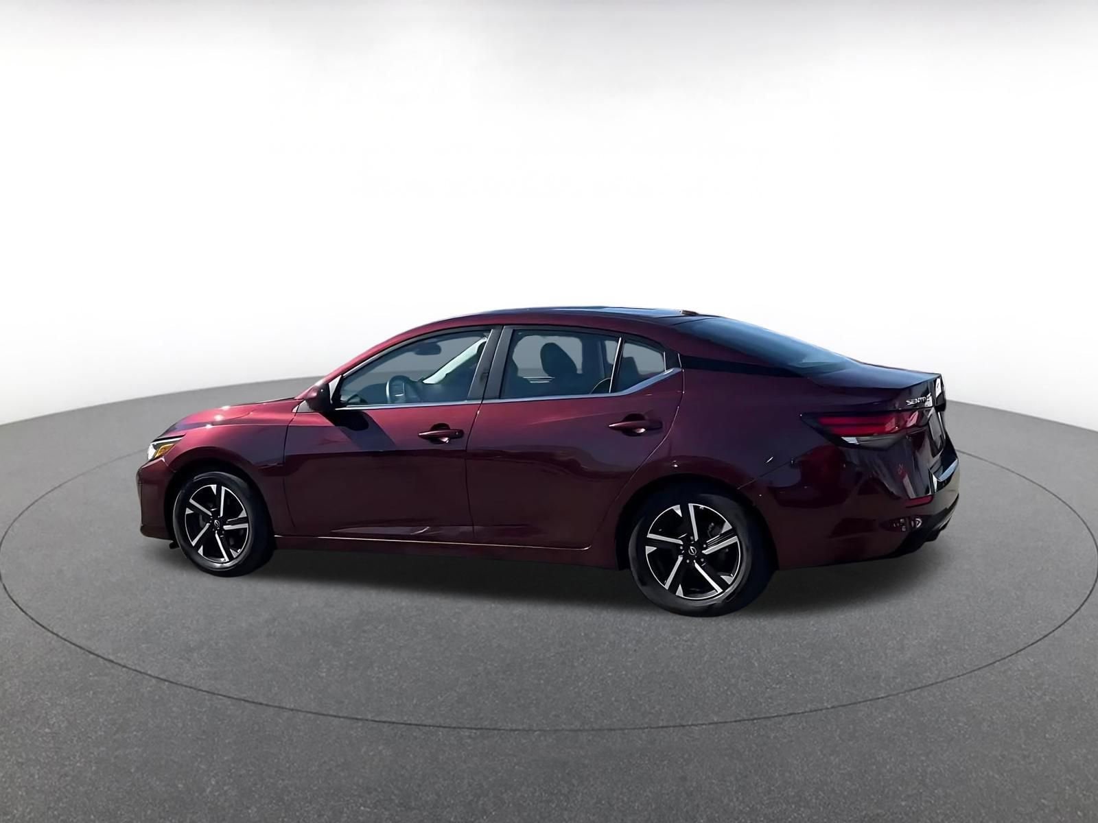 Thumbnail: 2025 Nissan Sentra - 10