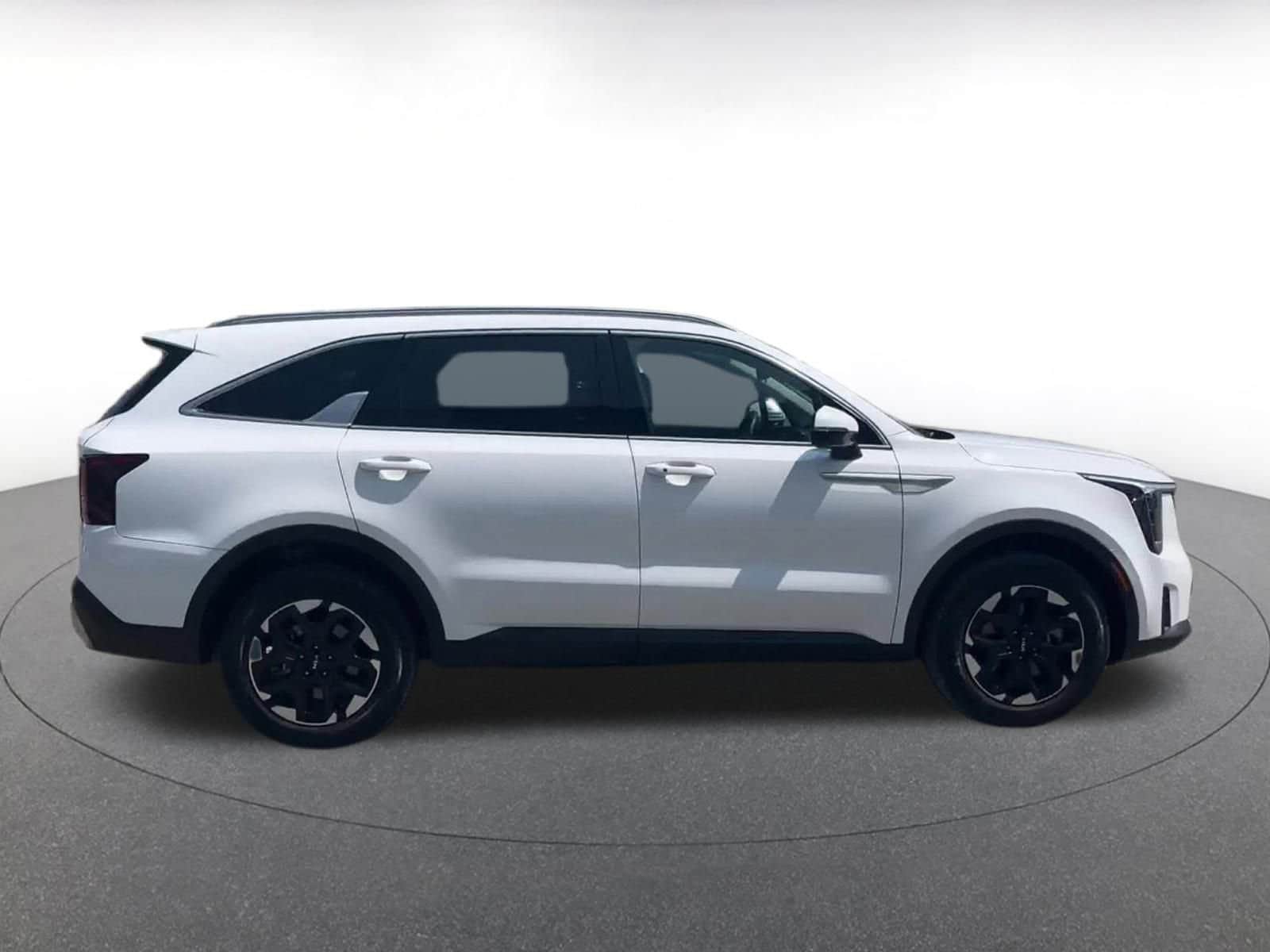 2024 Kia Sorento S 16