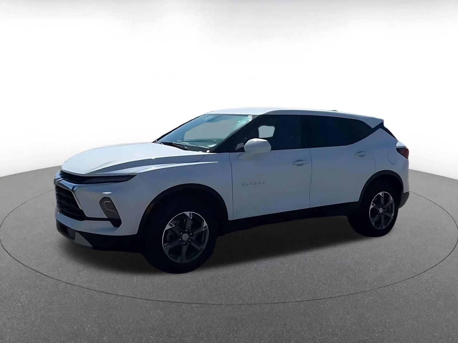 Thumbnail: 2026 Chevrolet Blazer - 8