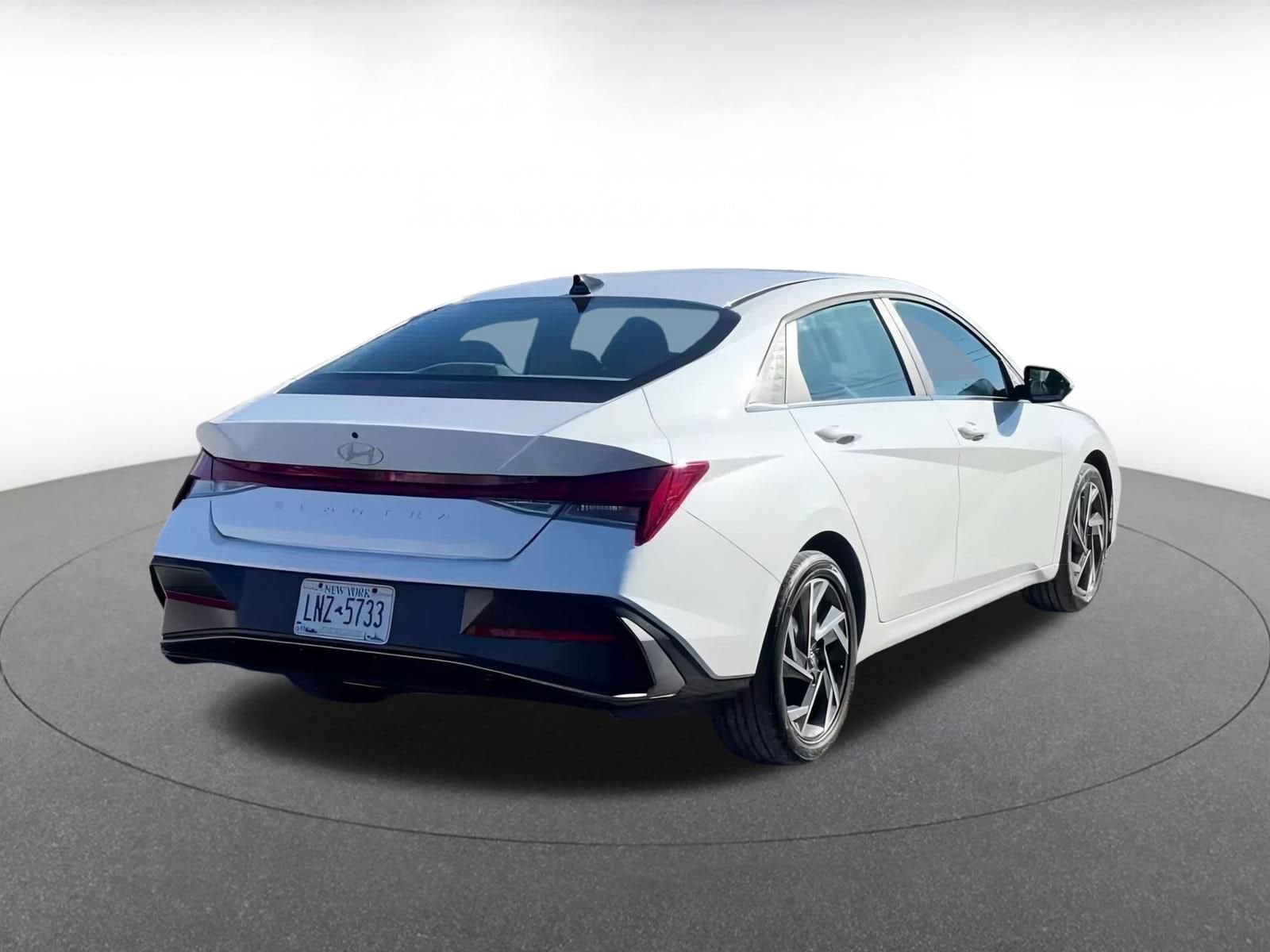 Thumbnail: 2025 Hyundai Elantra - 14