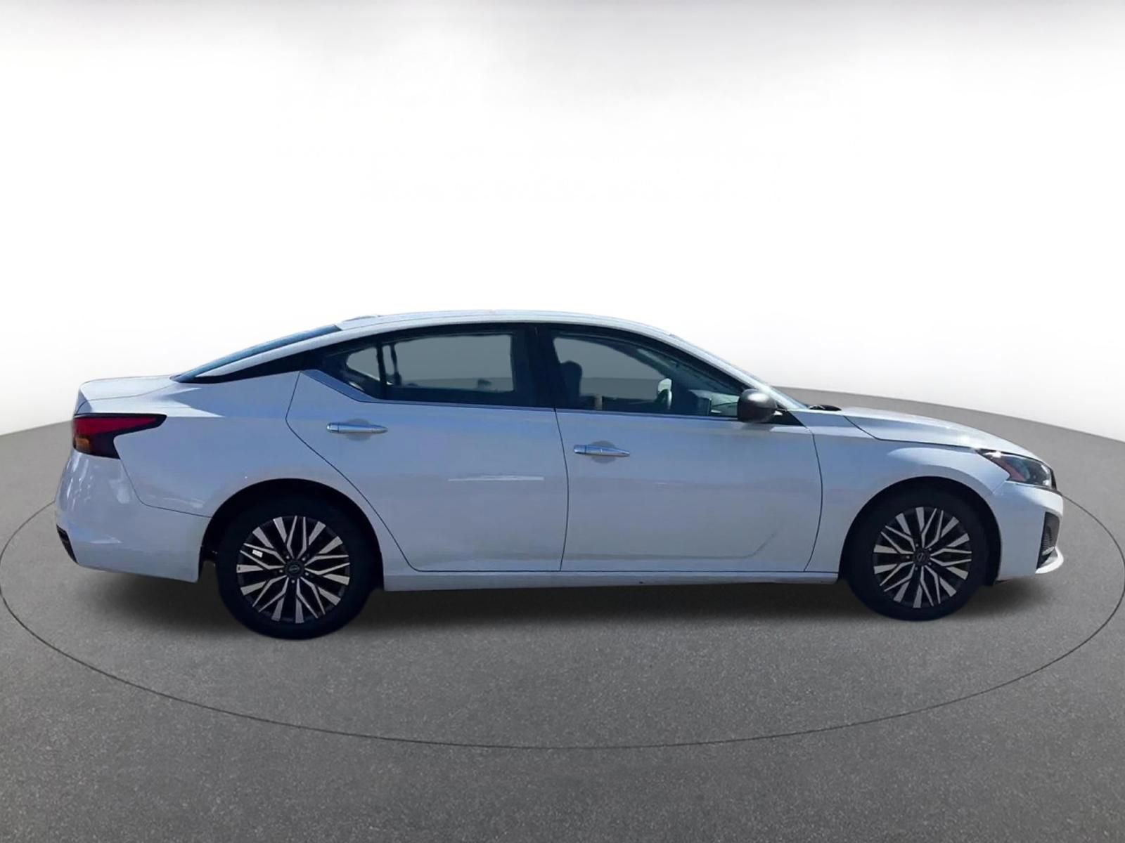 Thumbnail: 2025 Nissan Altima - 15