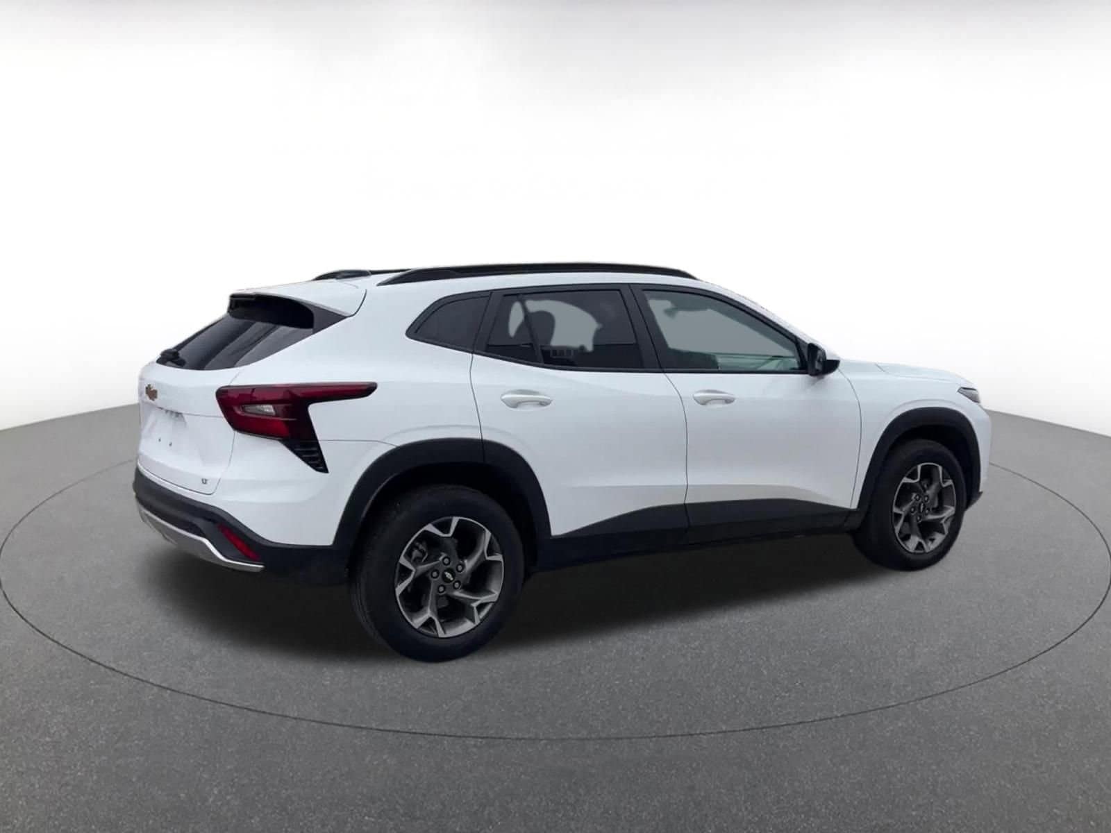 Thumbnail: 2025 Chevrolet Trax - 15