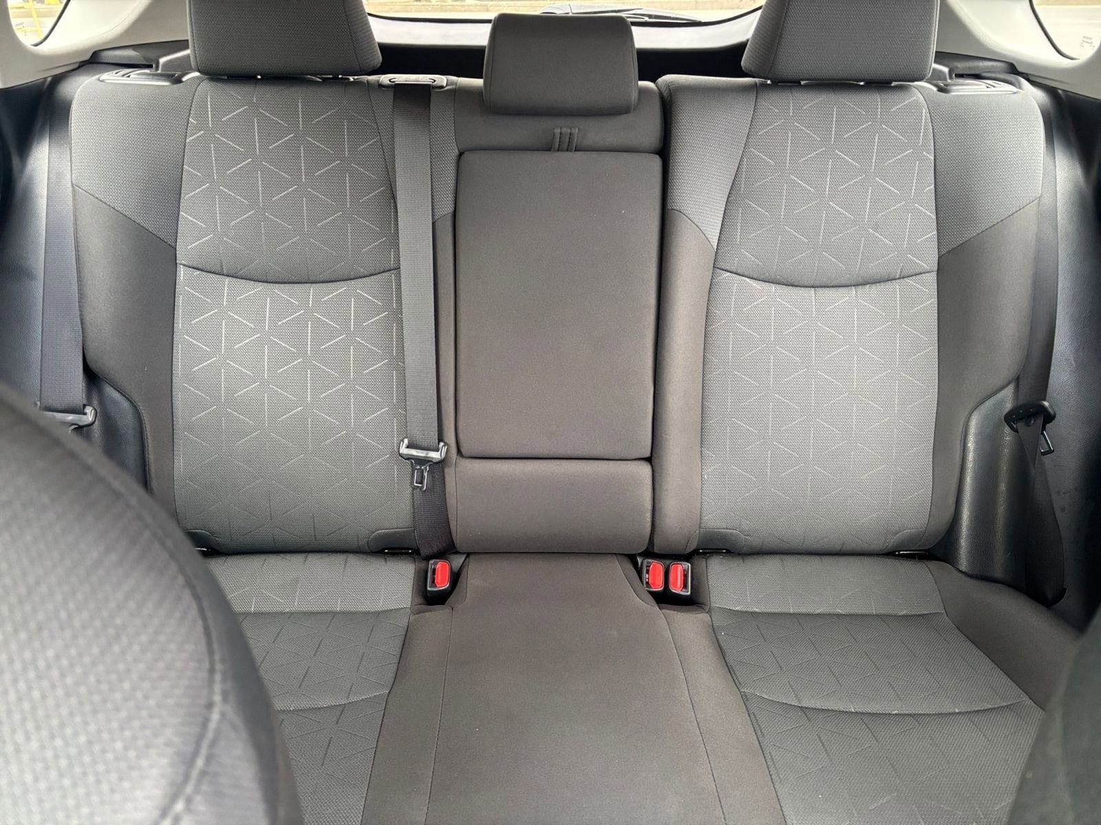 Thumbnail: 2025 Toyota RAV4 - 34