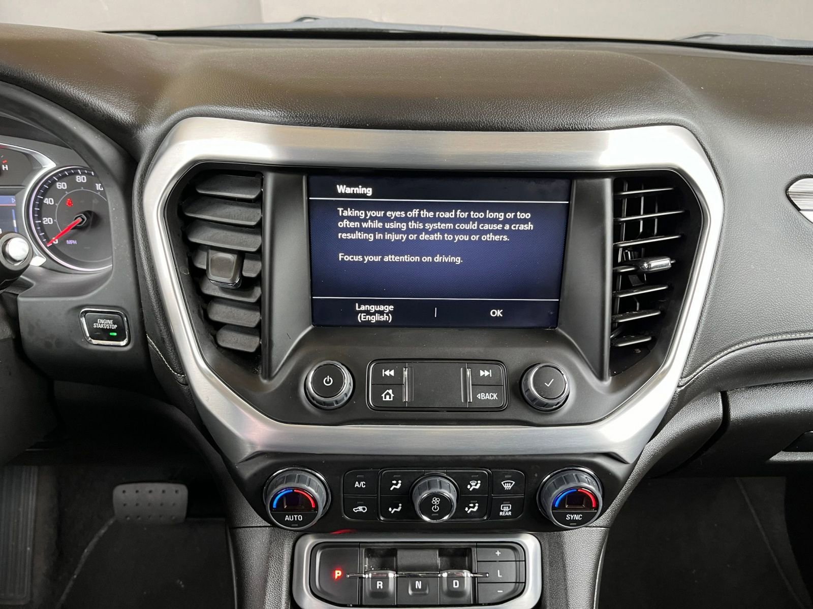 Thumbnail: 2023 GMC Acadia - 18