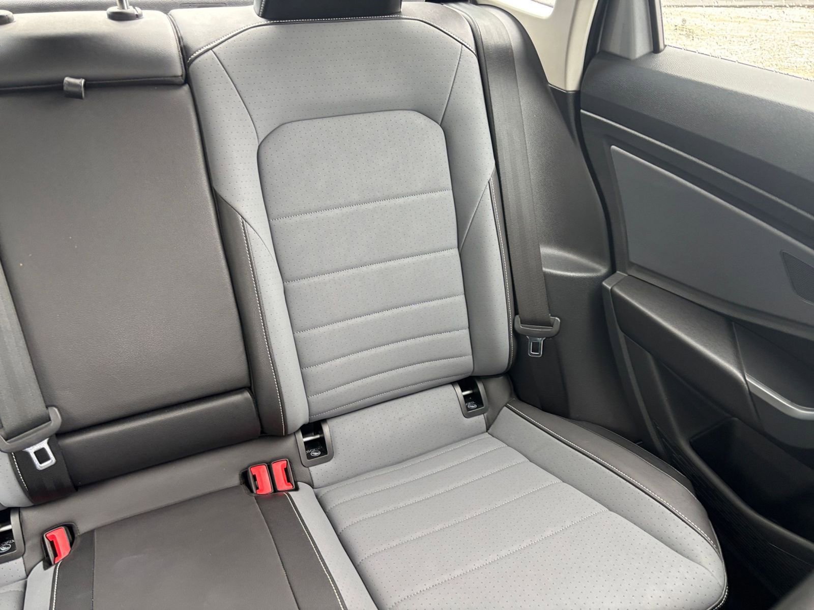 Thumbnail: 2025 Volkswagen Jetta - 33