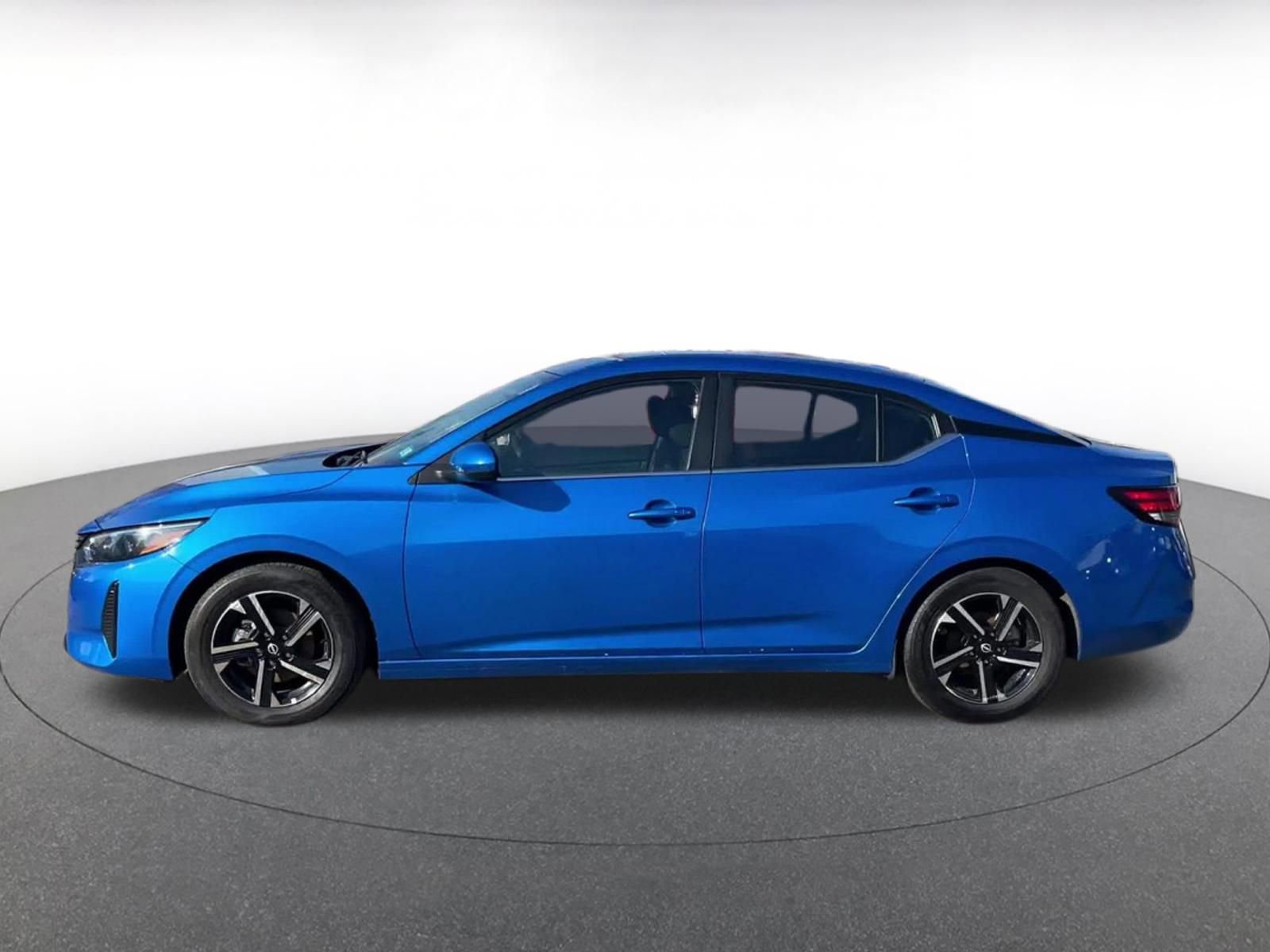 Thumbnail: 2025 Nissan Sentra - 8