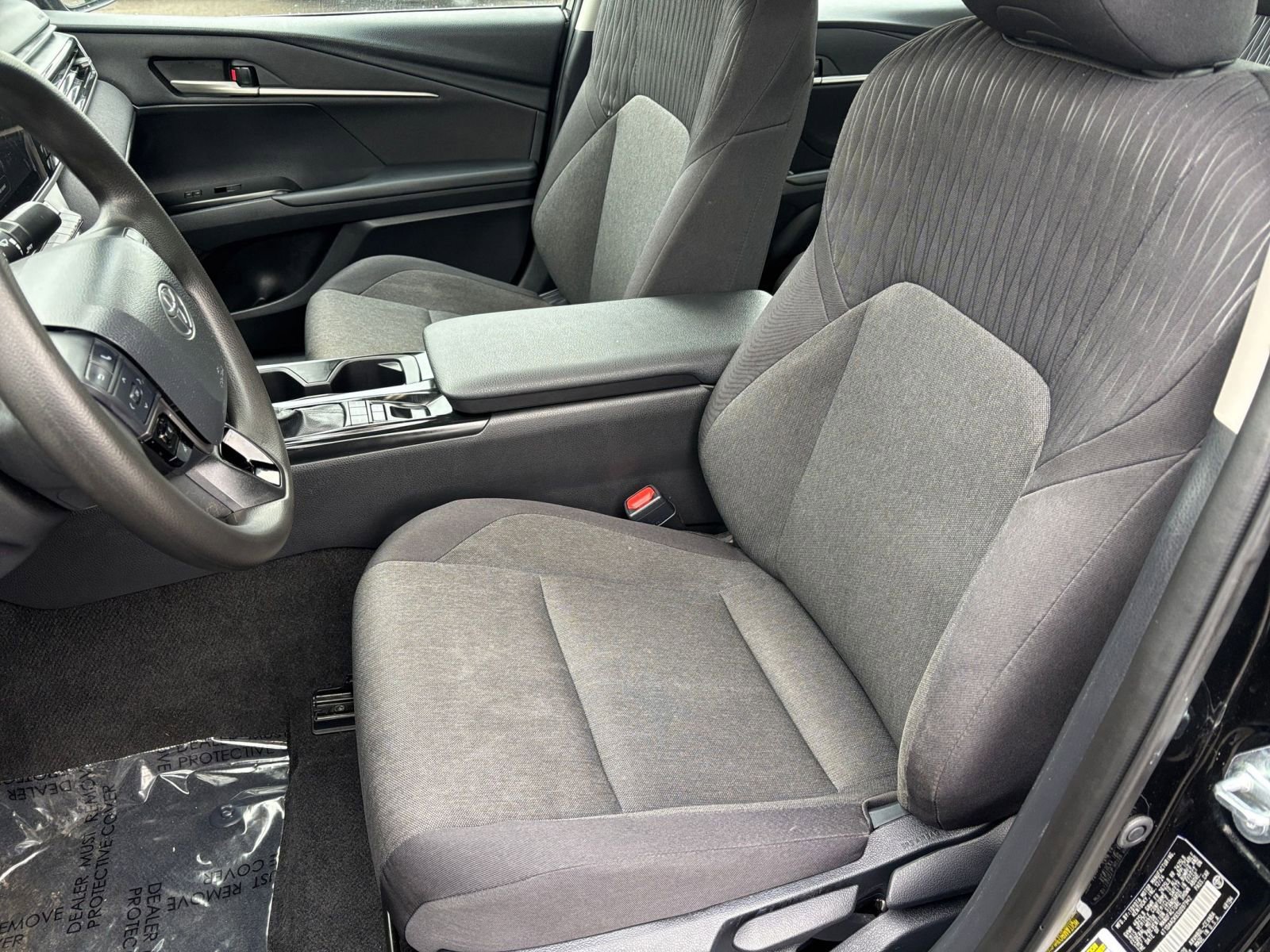 Thumbnail: 2025 Toyota Camry - 32