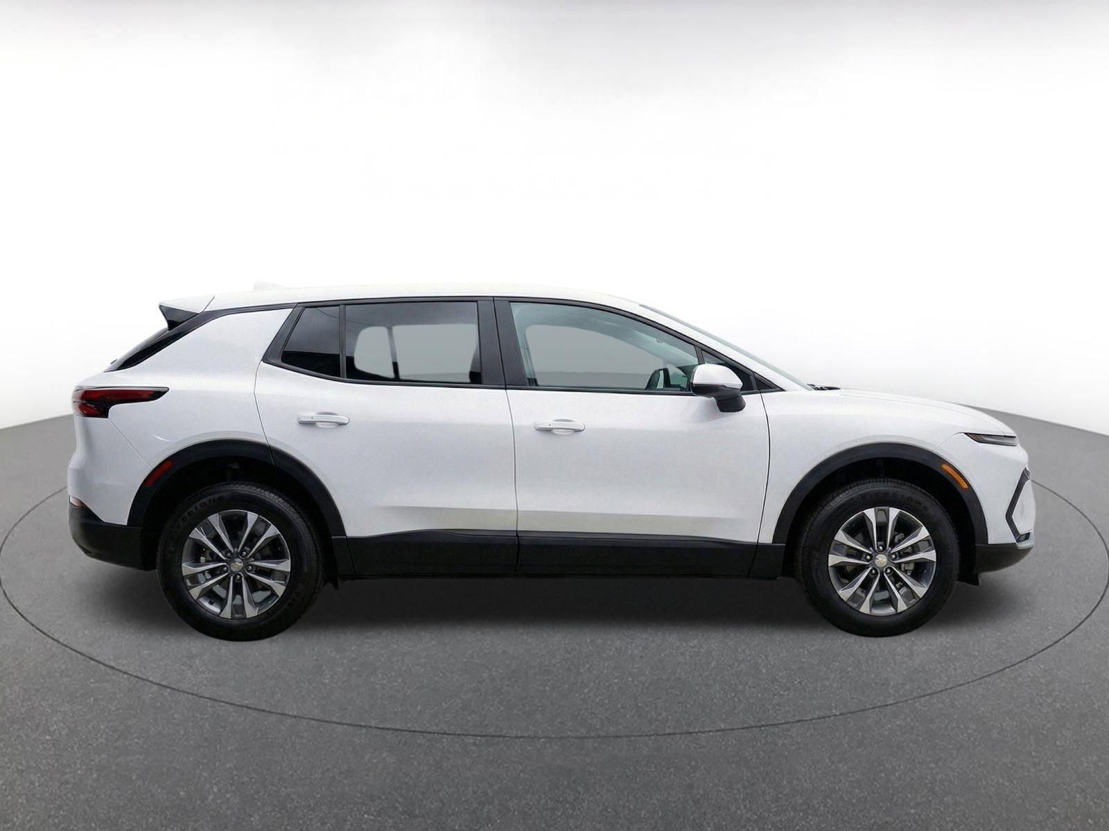 Thumbnail: 2025 Chevrolet Equinox - 10