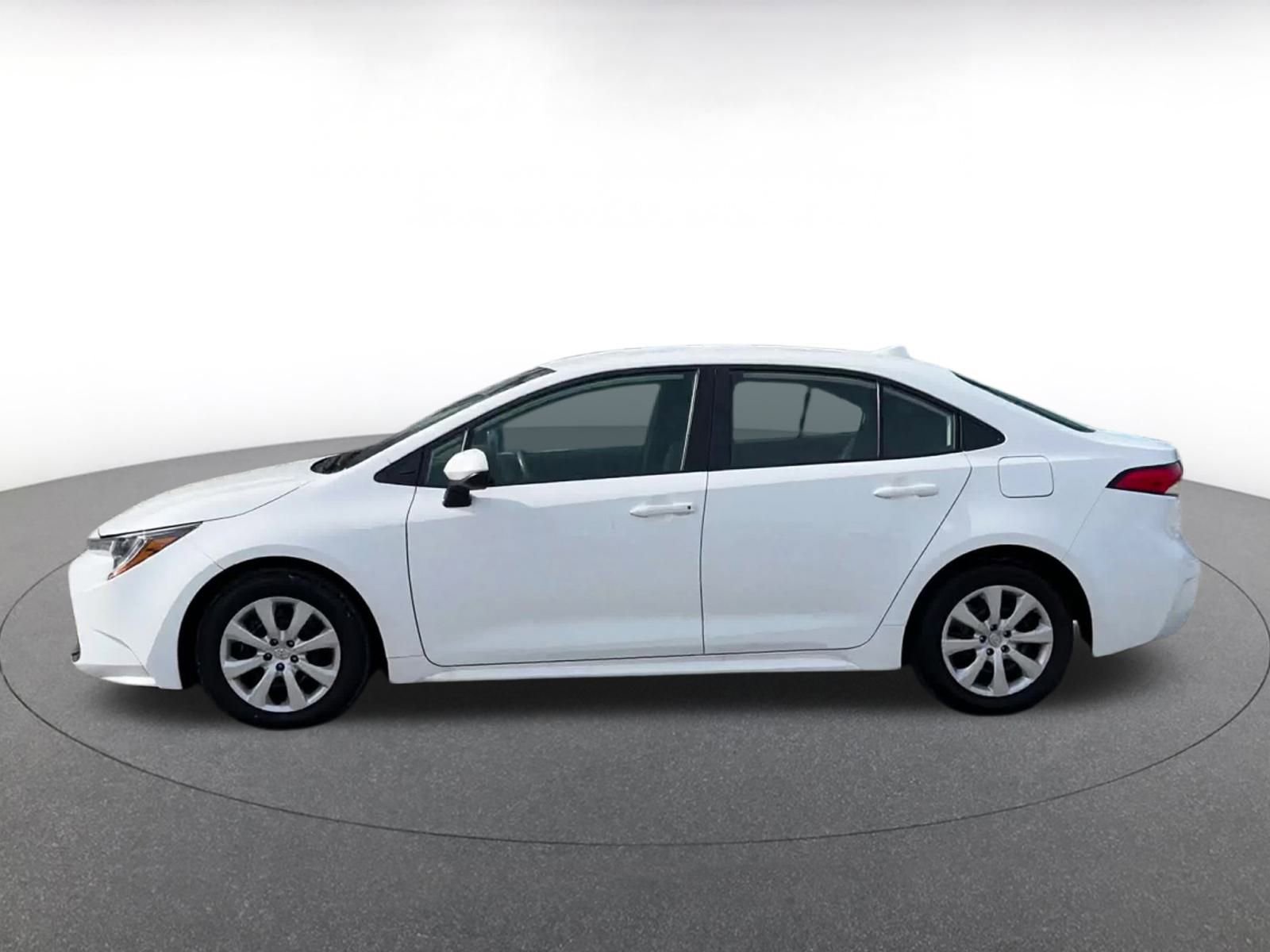 Thumbnail: 2024 Toyota Corolla - 9