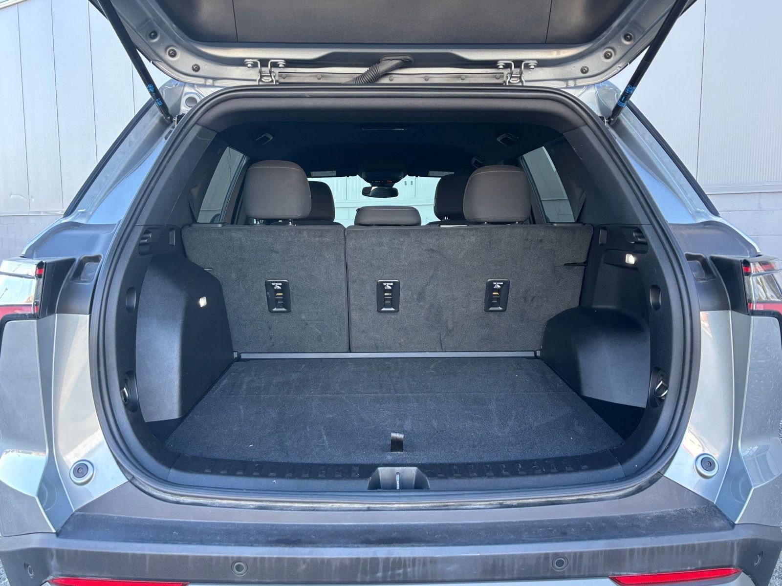 Thumbnail: 2025 Chevrolet Equinox - 28