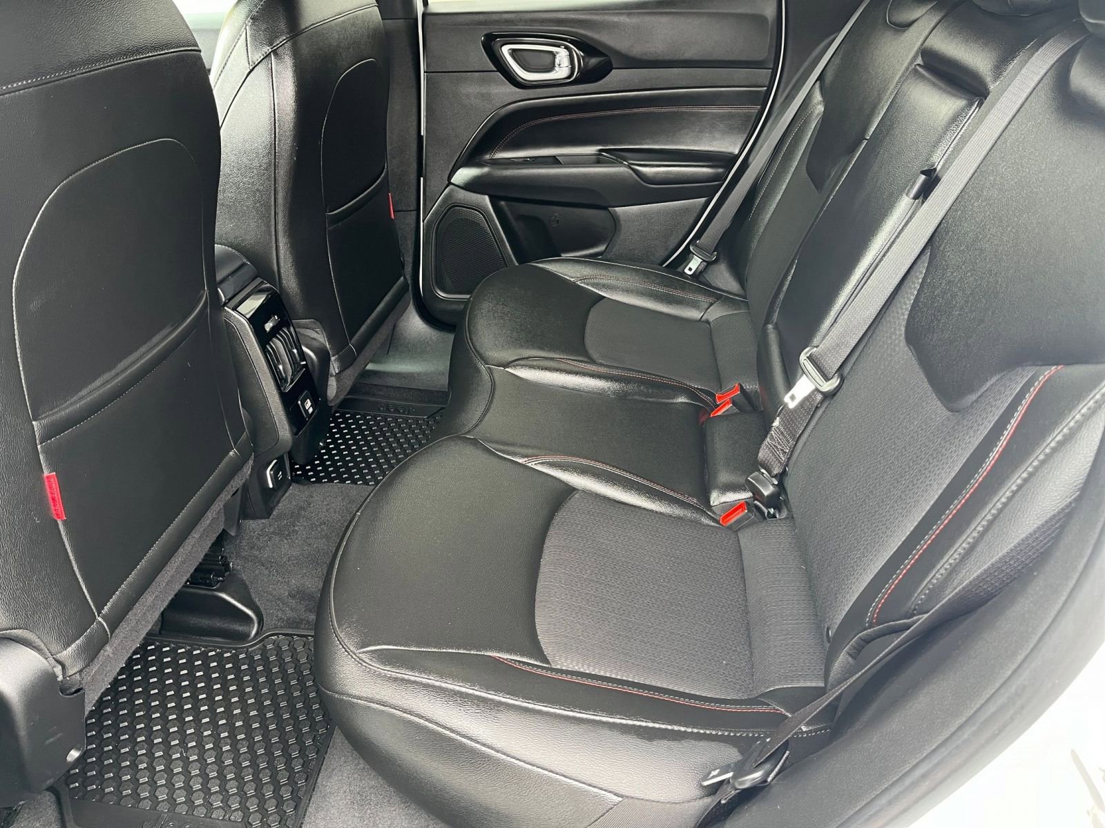 Thumbnail: 2025 Jeep Compass - 23