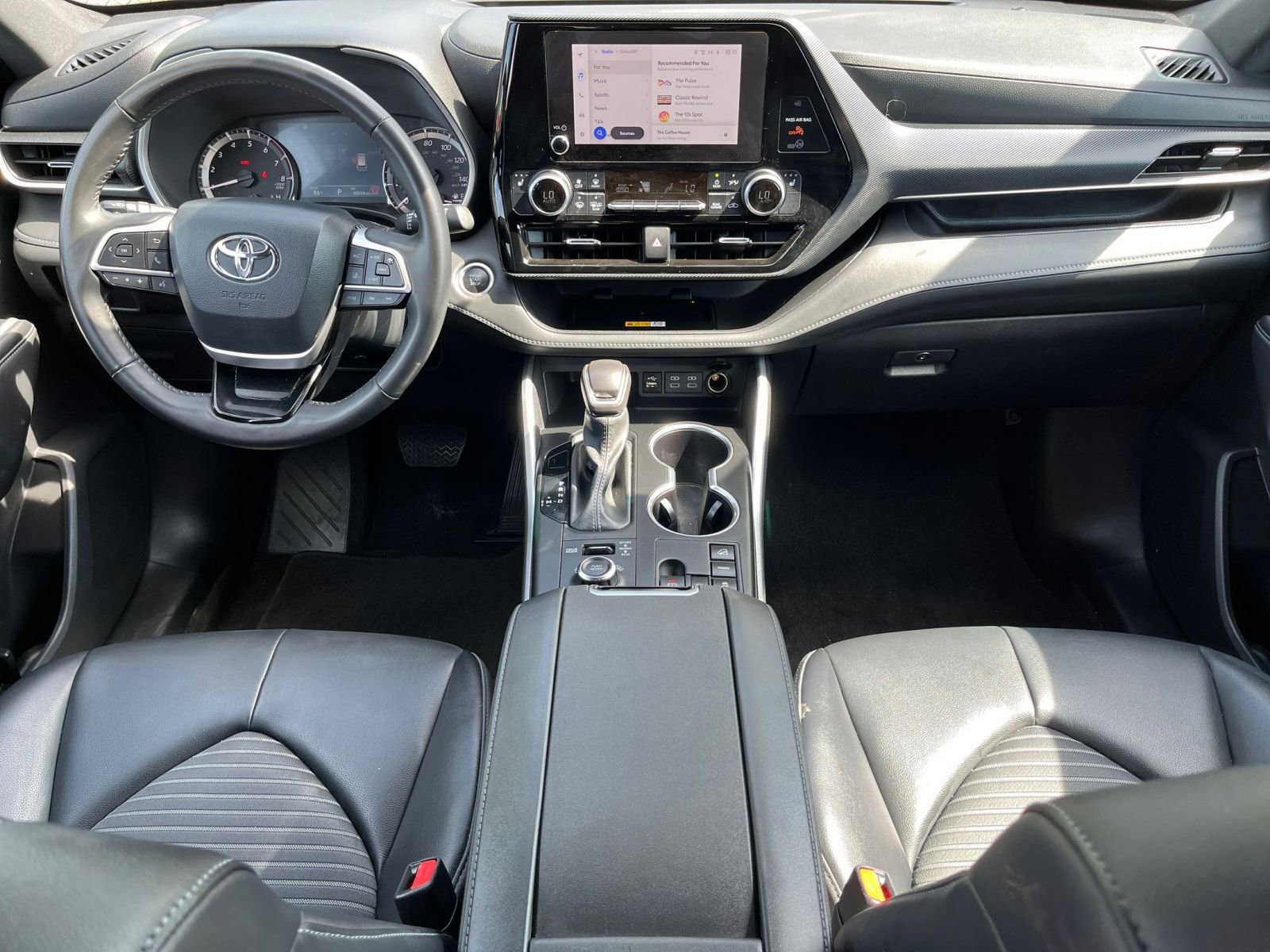 Thumbnail: 2024 Toyota Highlander - 29