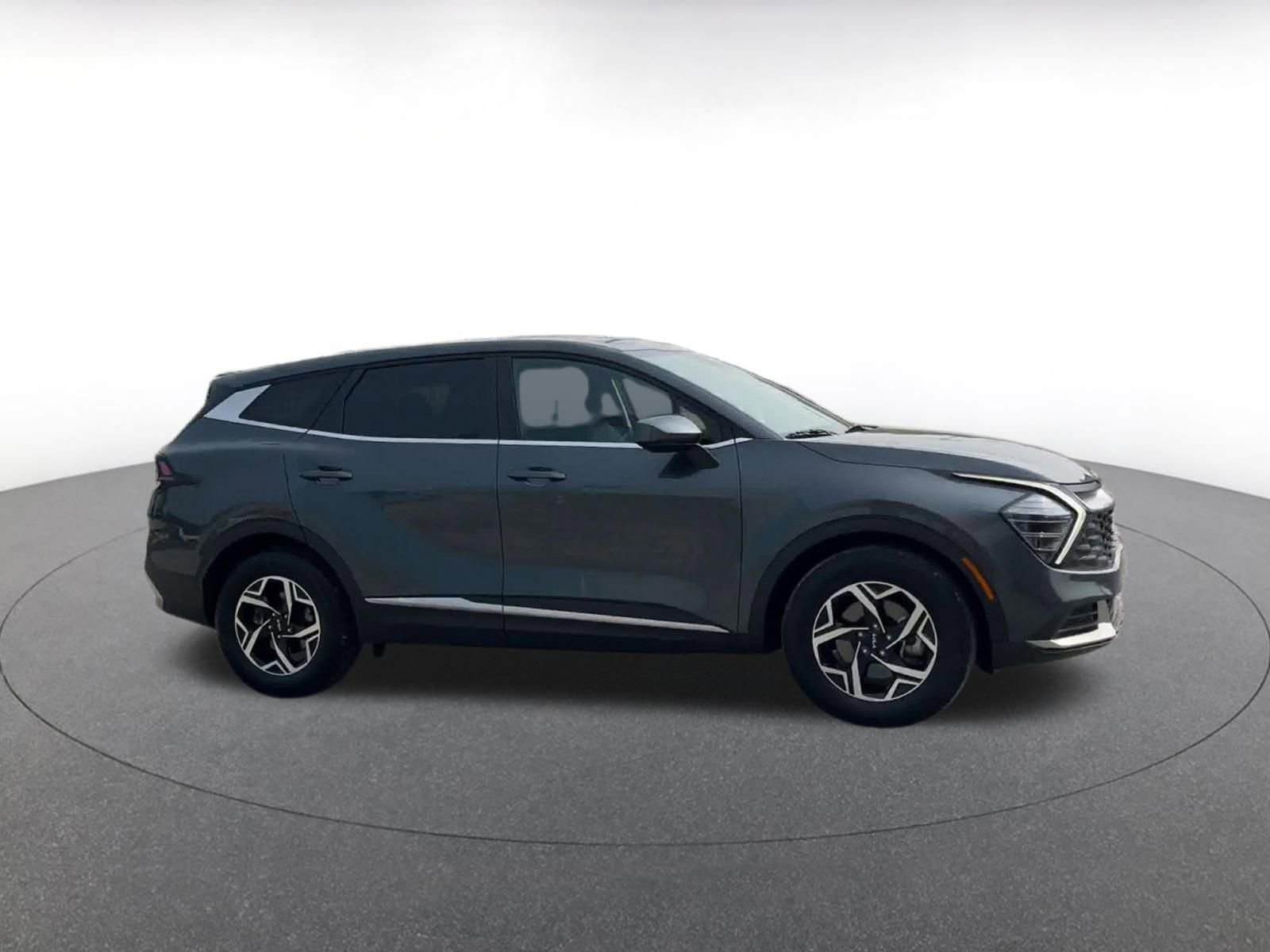 Thumbnail: 2024 Kia Sportage - 2