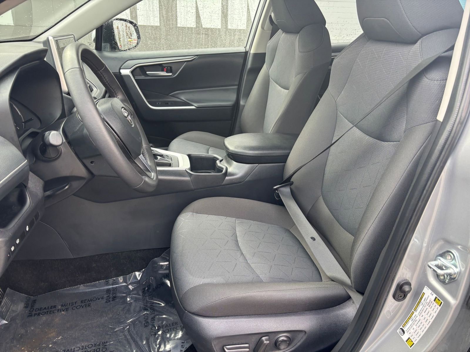 Thumbnail: 2025 Toyota RAV4 - 32