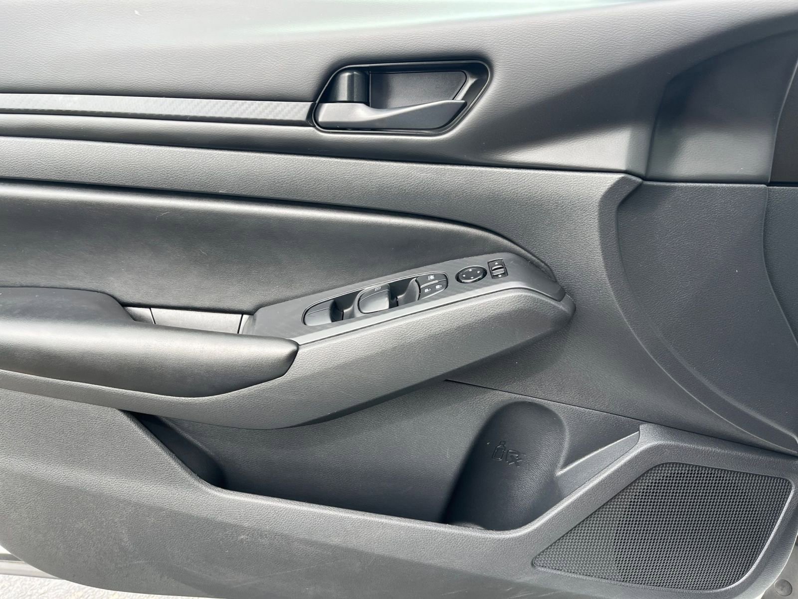 Thumbnail: 2024 Nissan Altima - 20