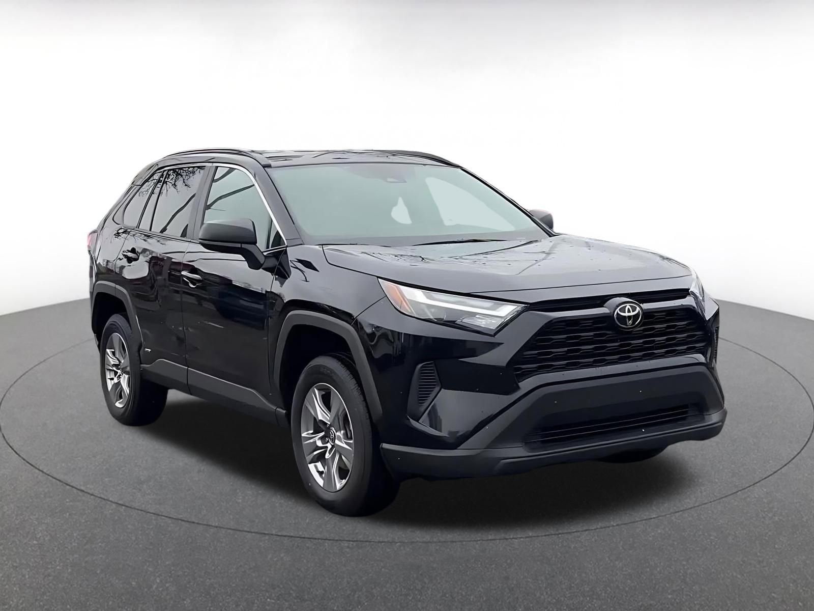 Thumbnail: 2025 Toyota RAV4 - 3