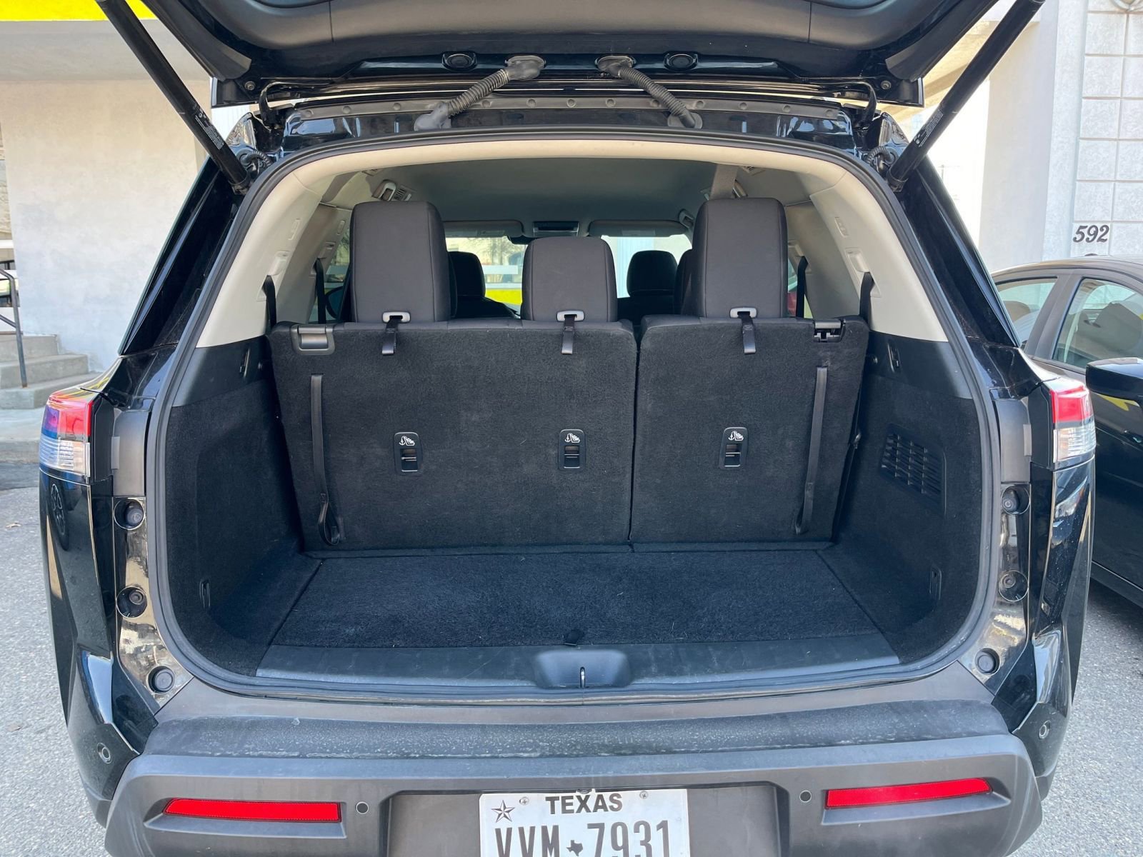 Thumbnail: 2025 Nissan Pathfinder - 32