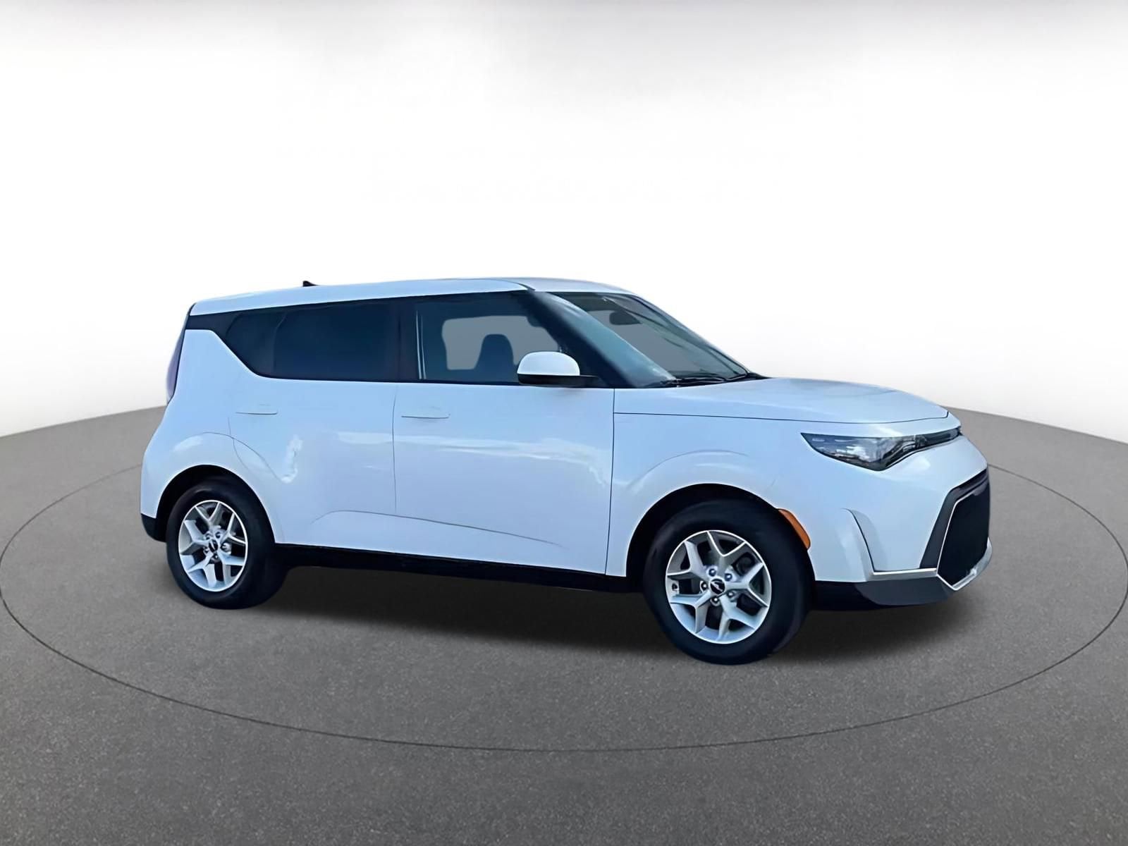 Thumbnail: 2025 Kia Soul - 2
