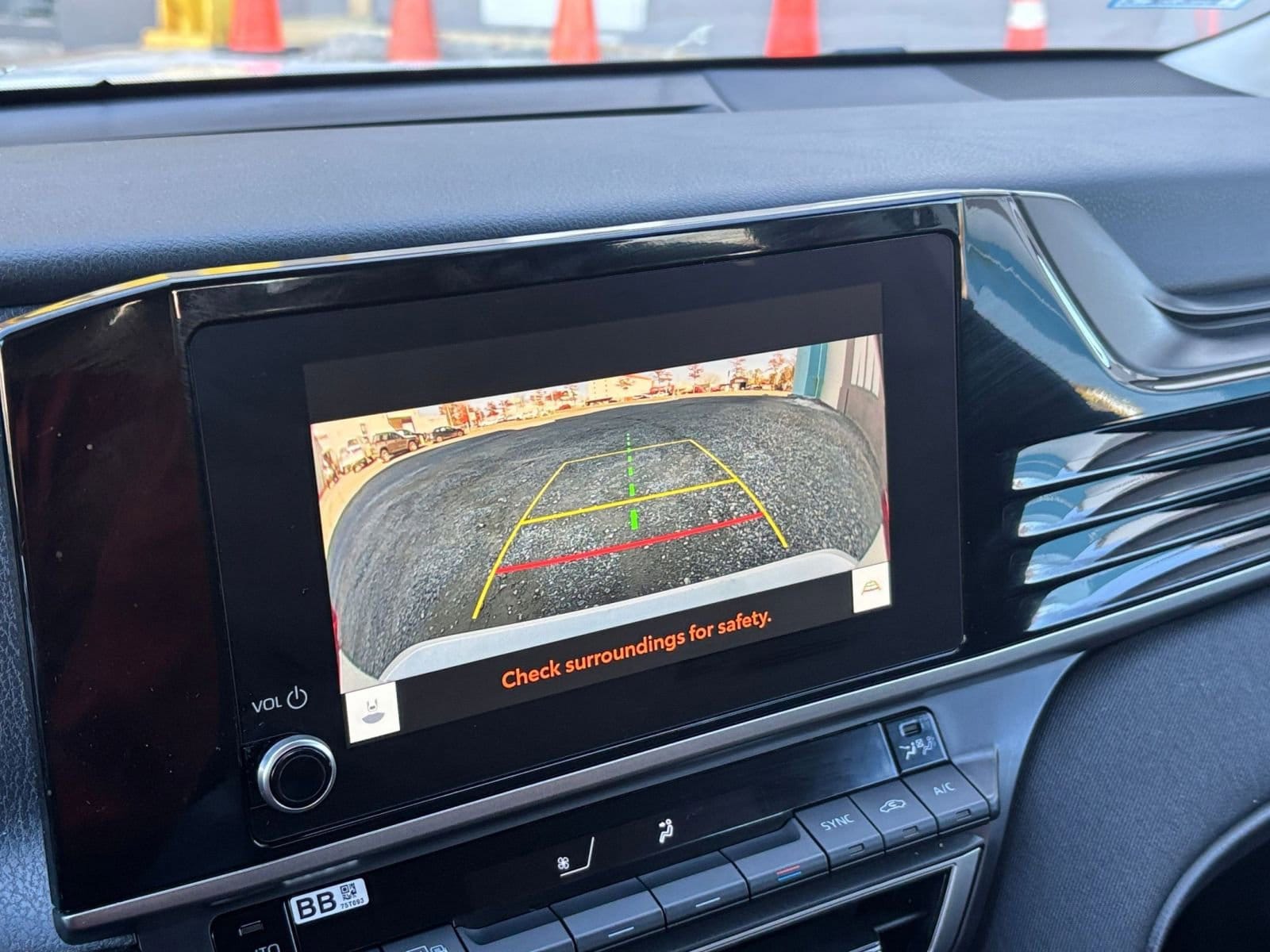 Thumbnail: 2025 Toyota Camry - 17