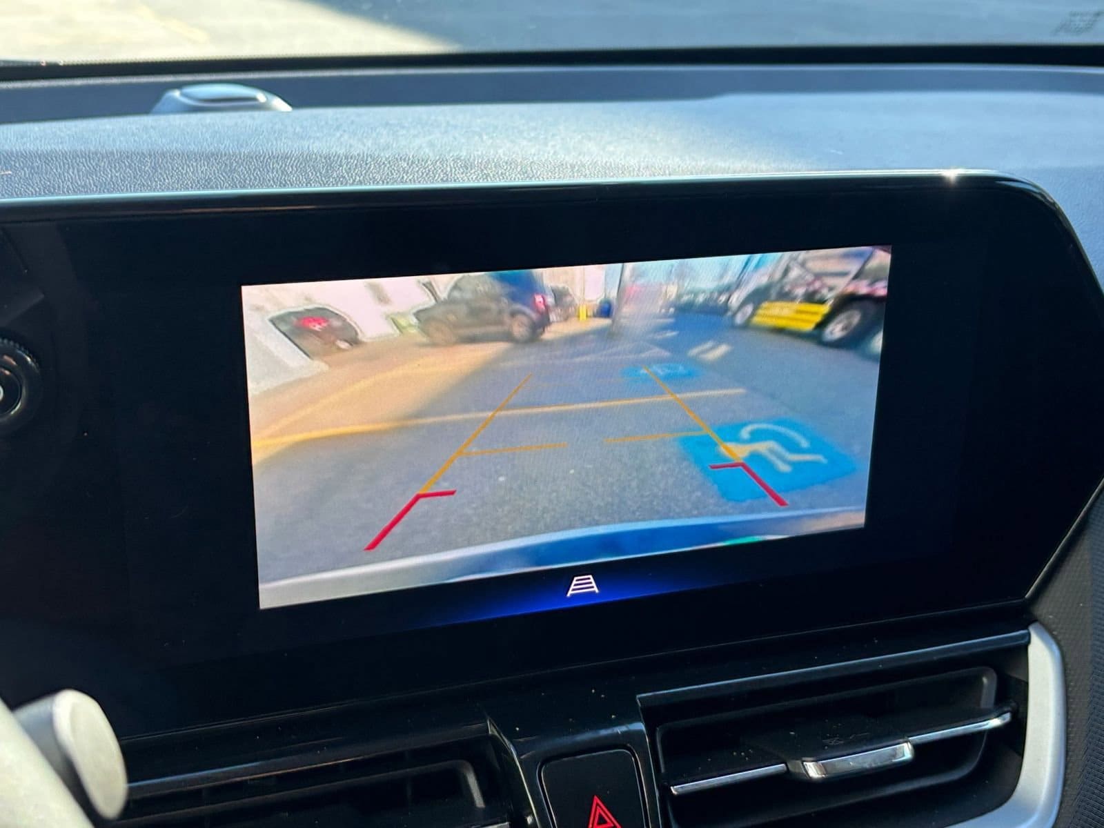 Thumbnail: 2025 Chevrolet TrailBlazer - 17