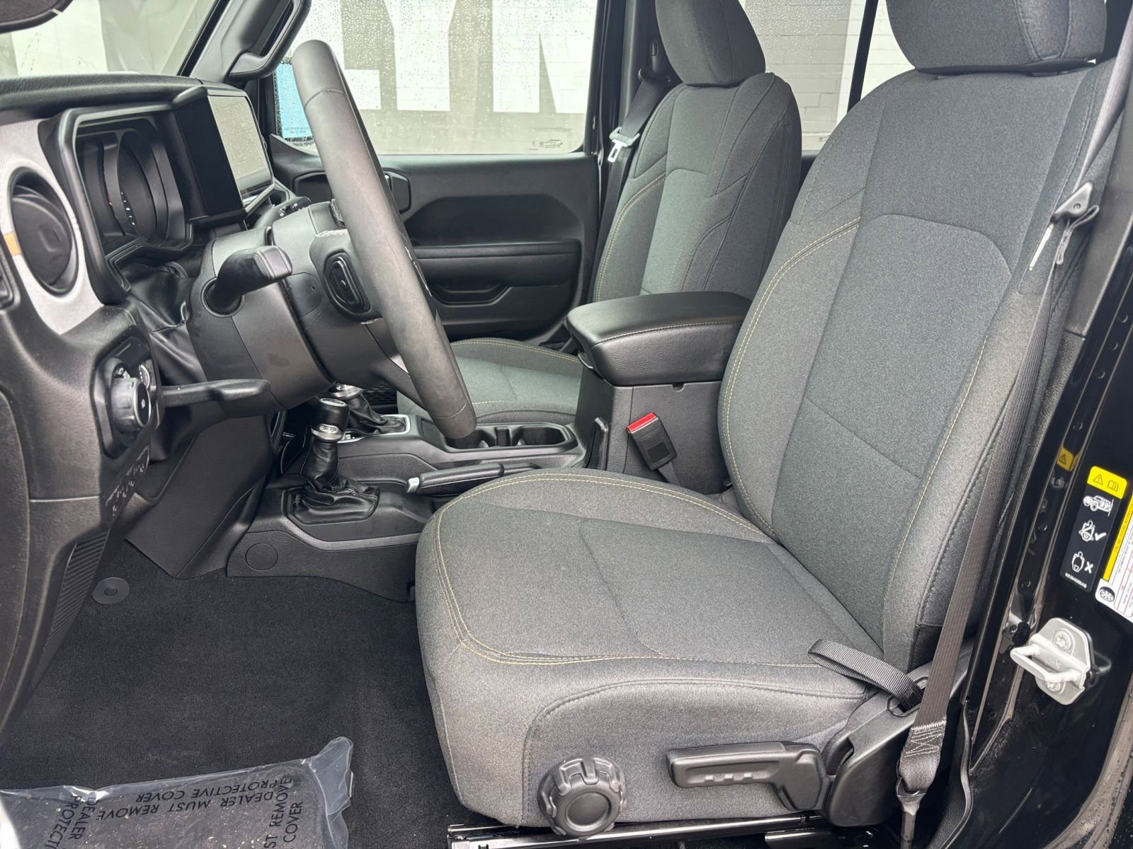 Thumbnail: 2025 Jeep Wrangler - 32