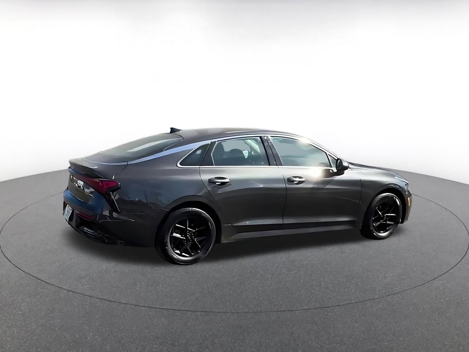 Thumbnail: 2025 Kia K5 - 11