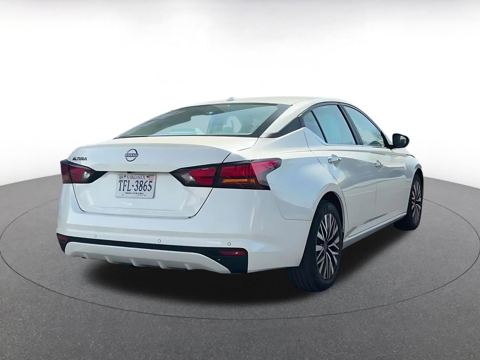 Thumbnail: 2025 Nissan Altima - 14