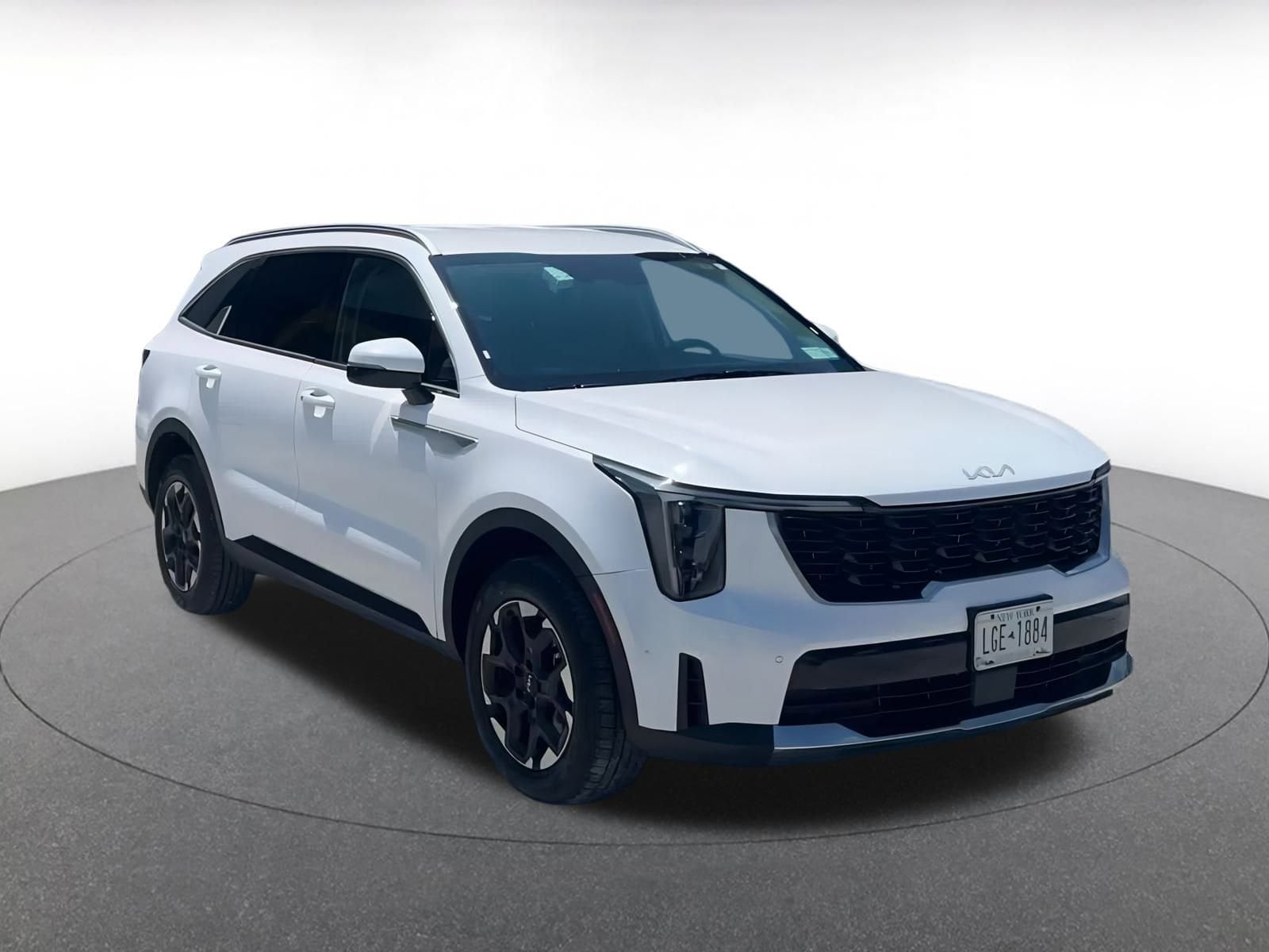 Thumbnail: 2024 Kia Sorento - 3