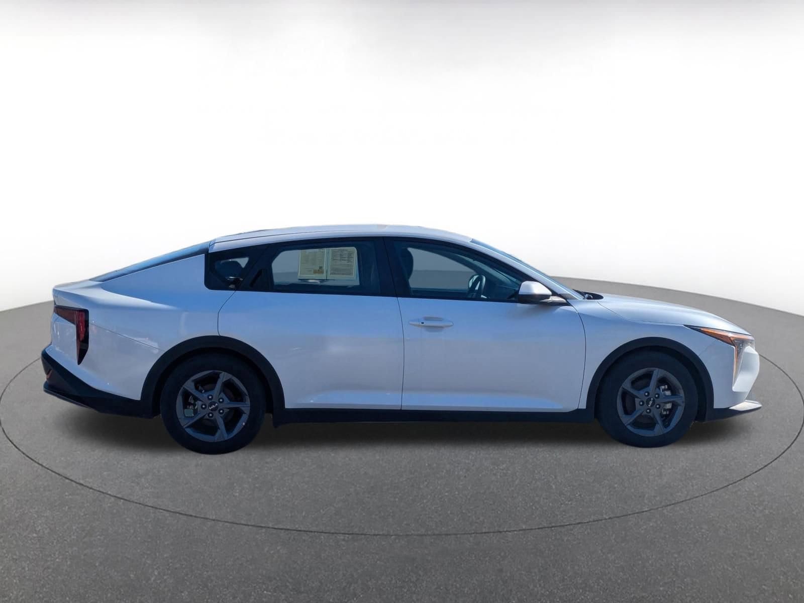Thumbnail: 2025 Kia K4 - 10