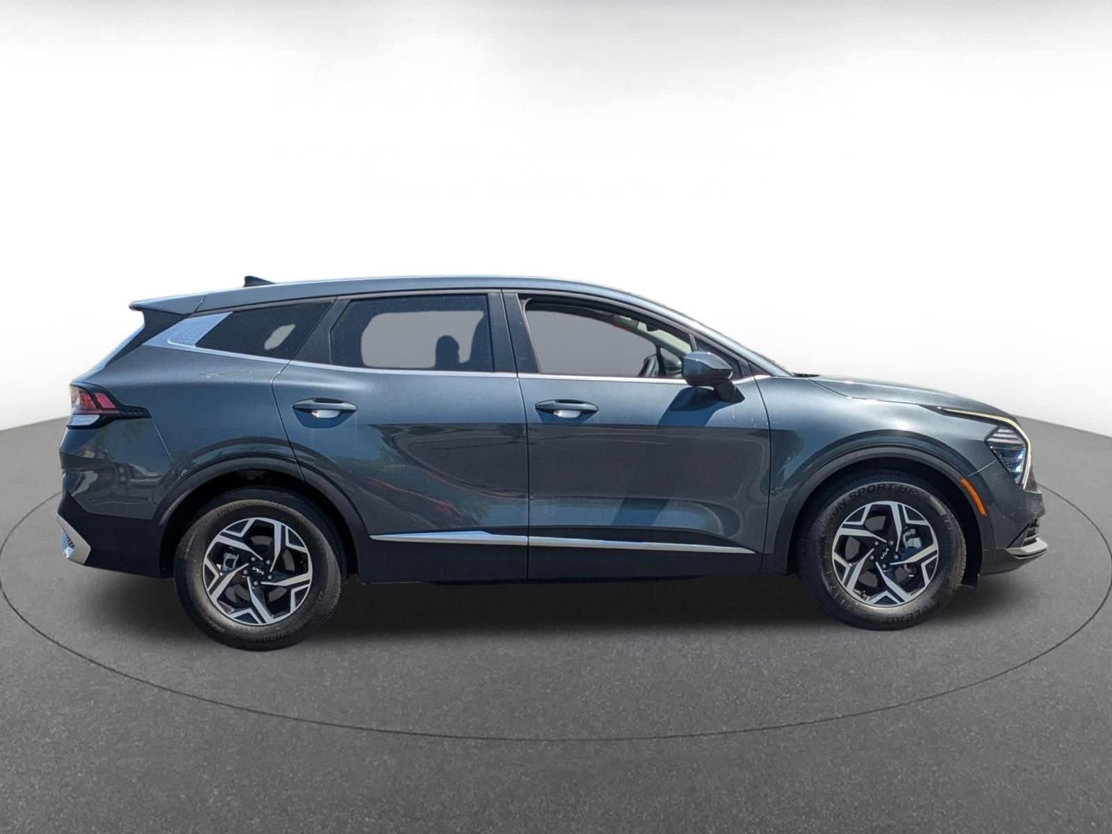 Thumbnail: 2025 Kia Sportage - 8