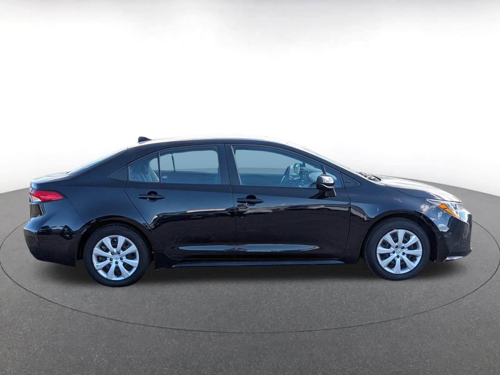 Thumbnail: 2024 Toyota Corolla - 10