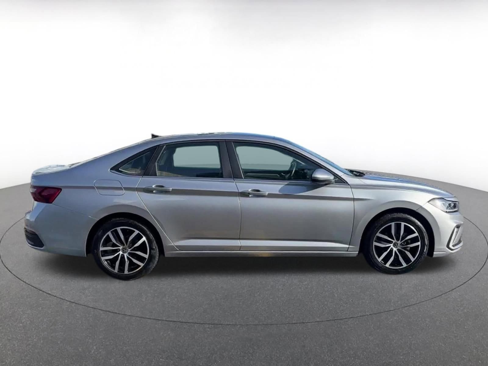 Thumbnail: 2025 Volkswagen Jetta - 16