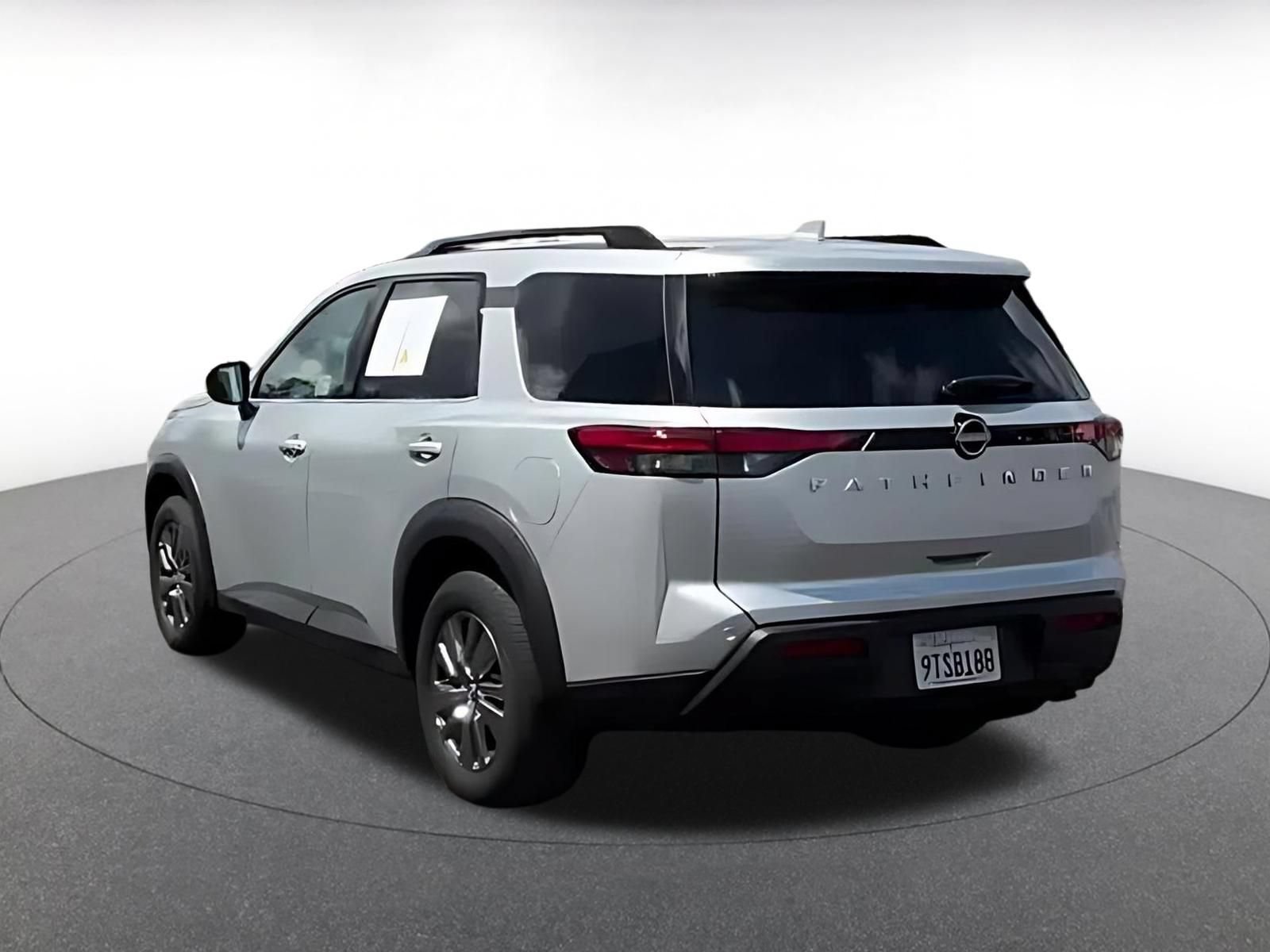 Thumbnail: 2025 Nissan Pathfinder - 11