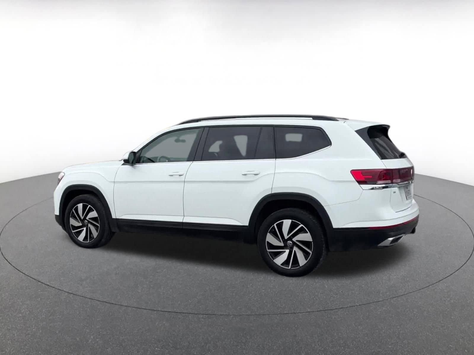 Thumbnail: 2025 Volkswagen Atlas - 10