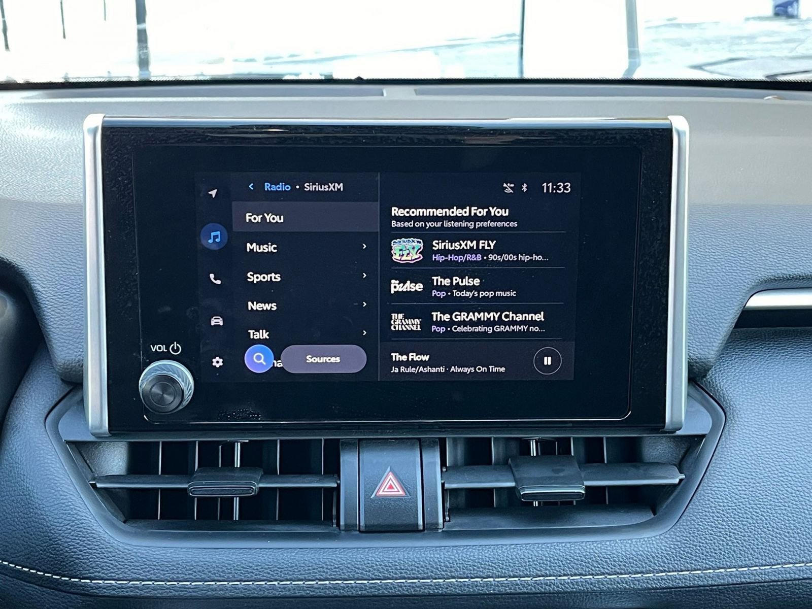 Thumbnail: 2025 Toyota RAV4 - 18