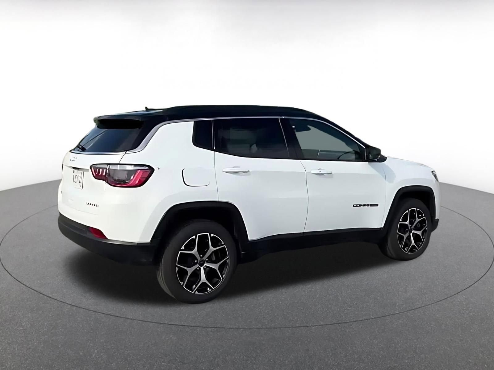 Thumbnail: 2025 Jeep Compass - 14