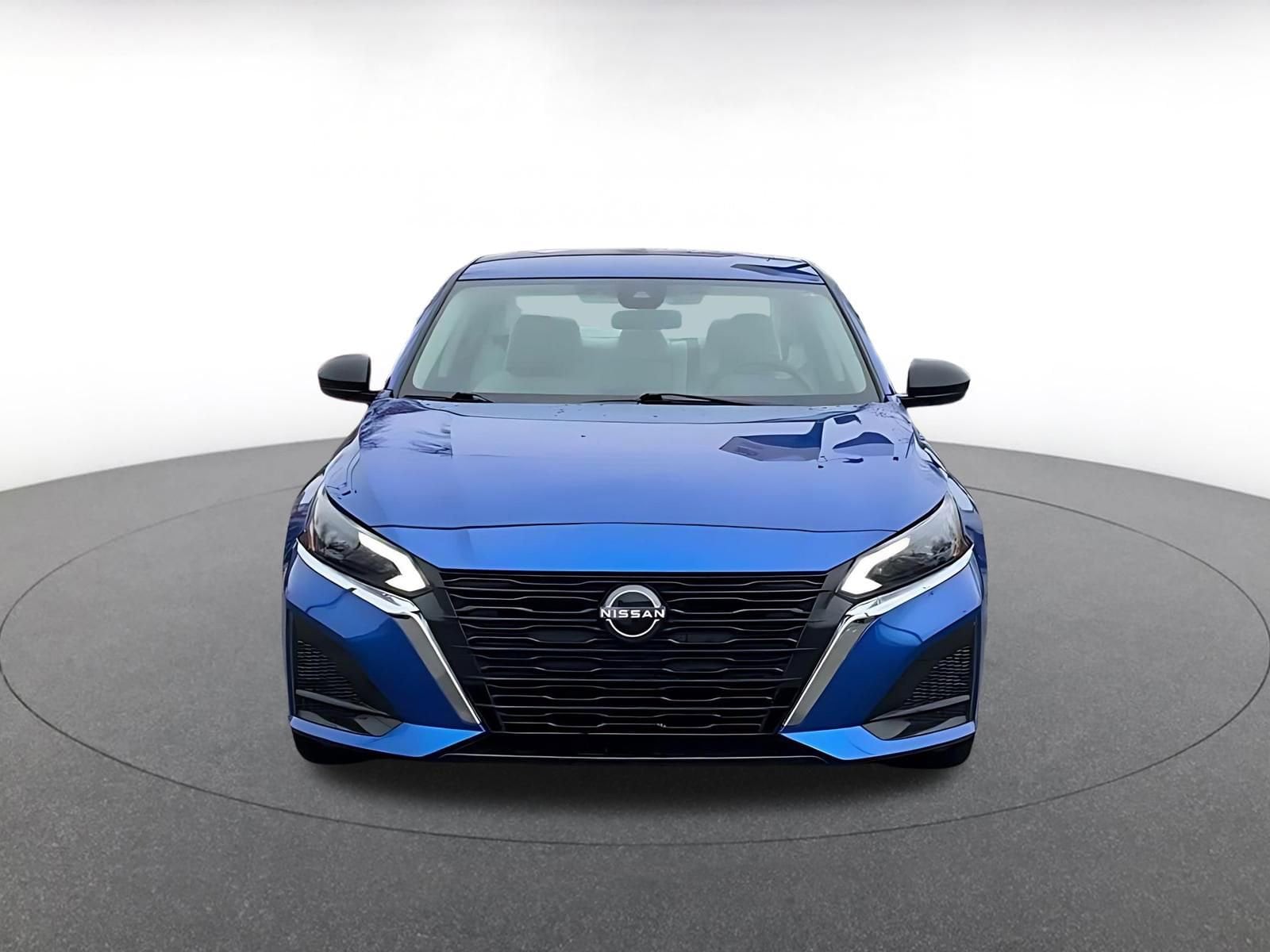 Thumbnail: 2025 Nissan Altima - 3