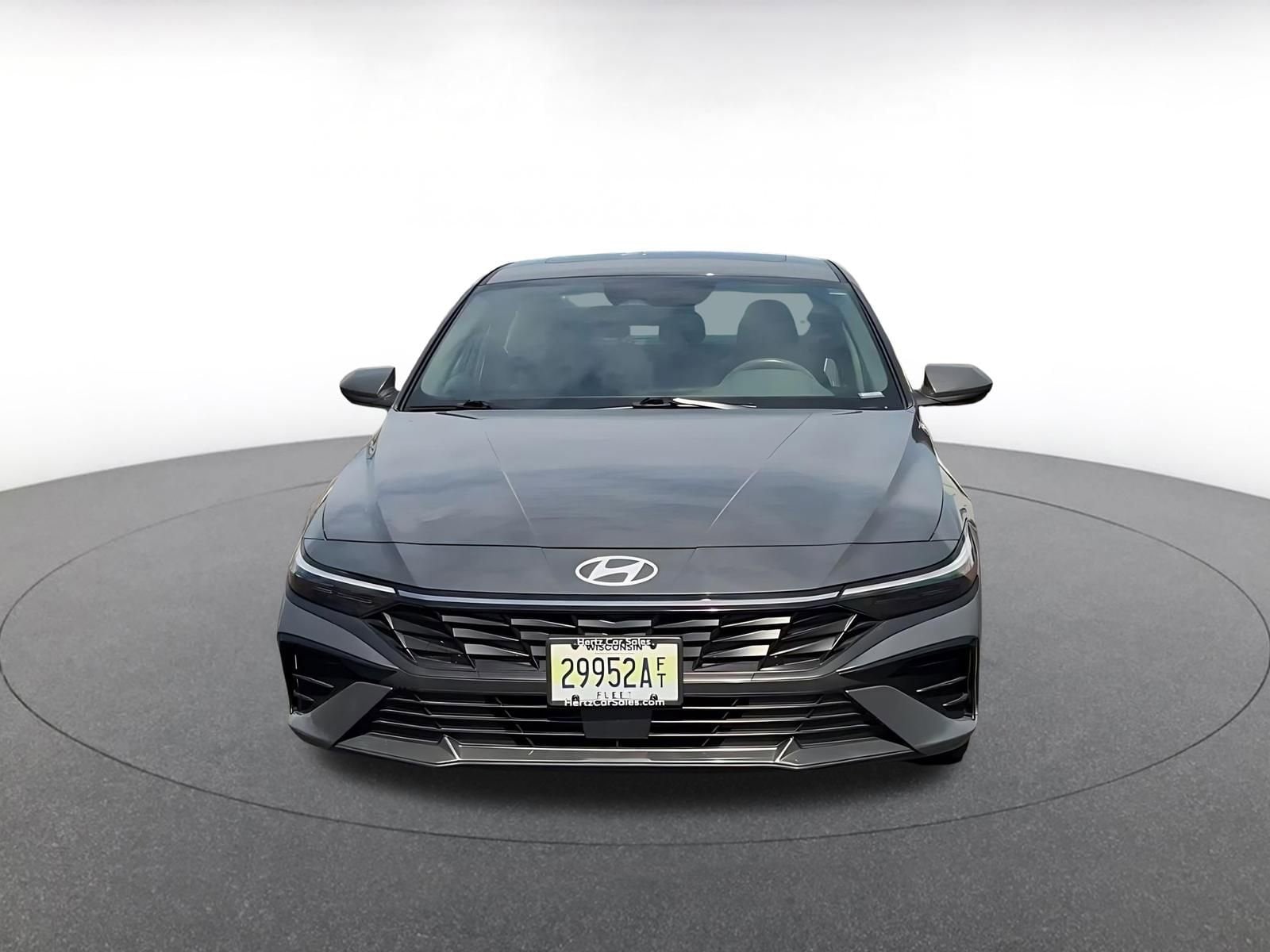 Thumbnail: 2025 Hyundai Elantra - 4