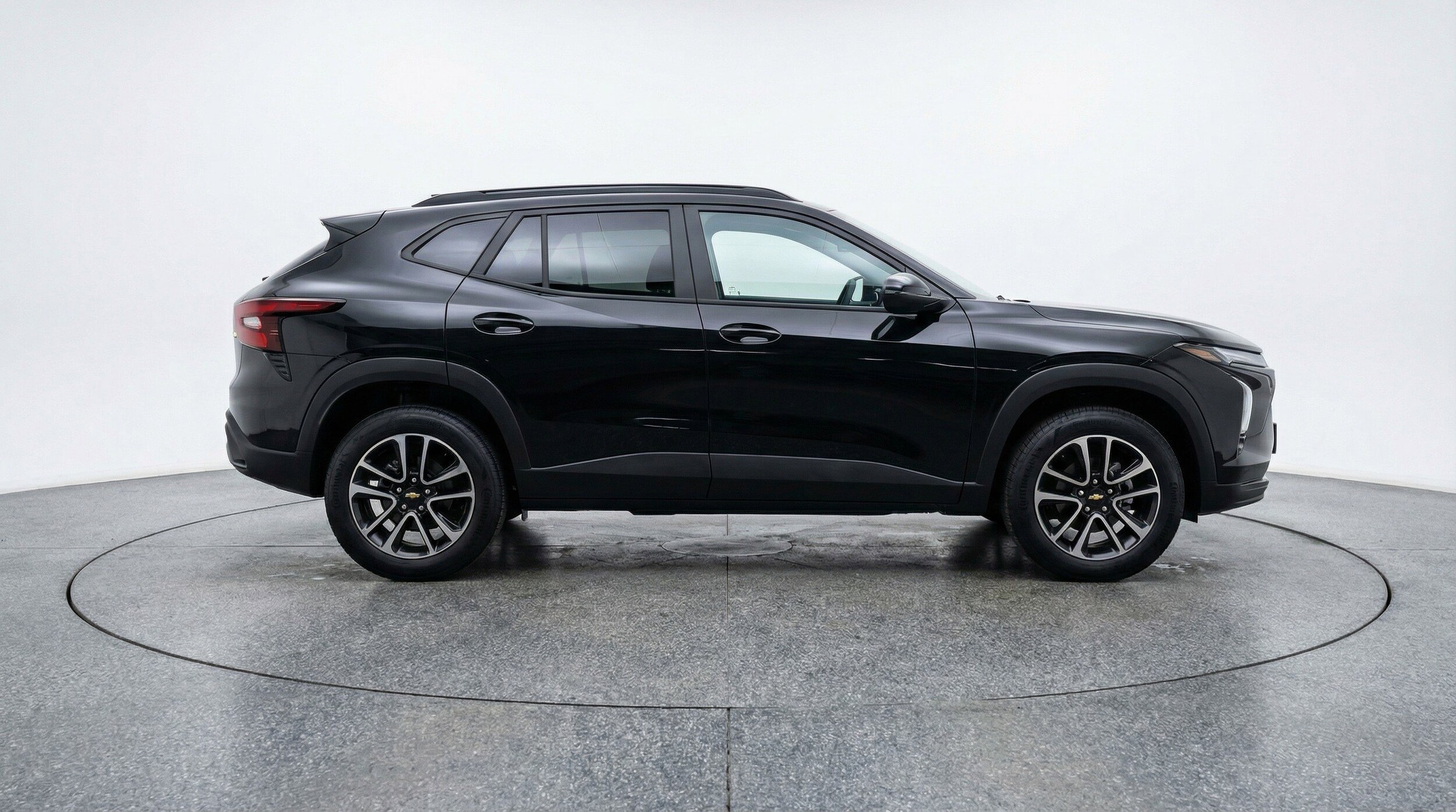 Thumbnail: 2025 Chevrolet TrailBlazer - 14