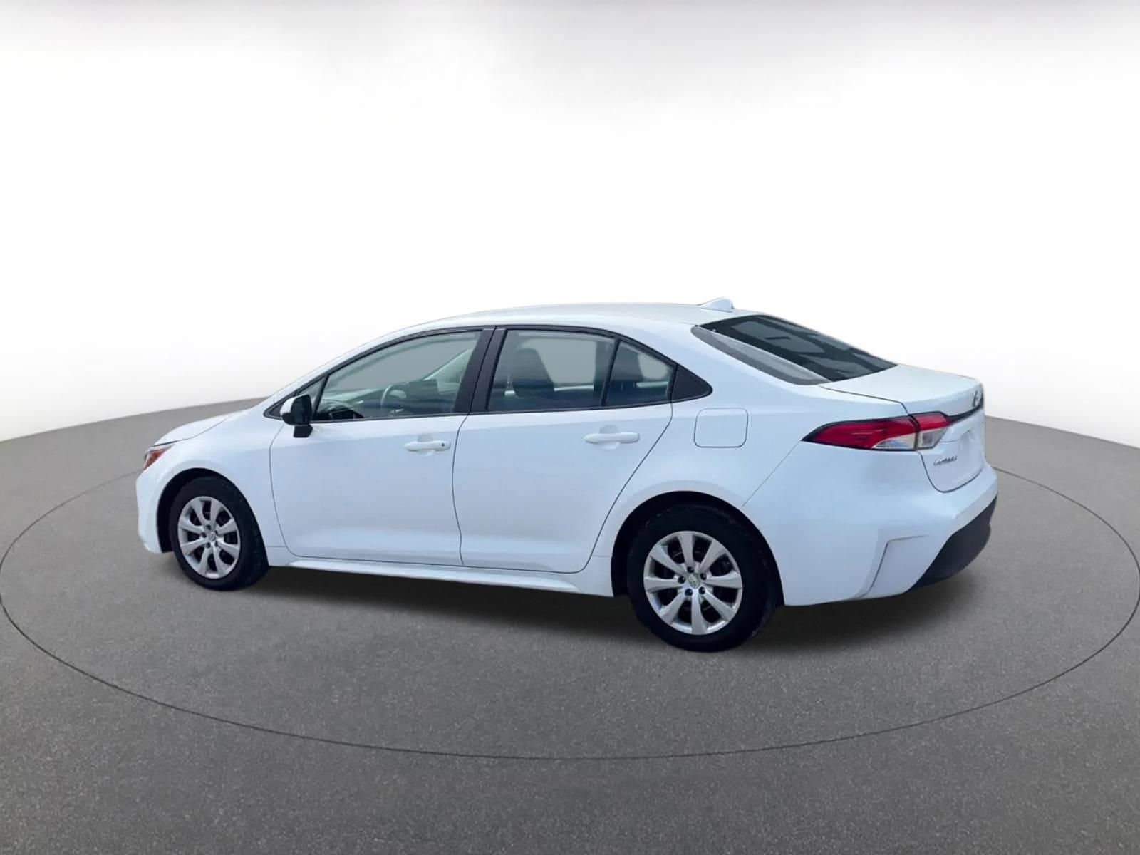 Thumbnail: 2024 Toyota Corolla - 10