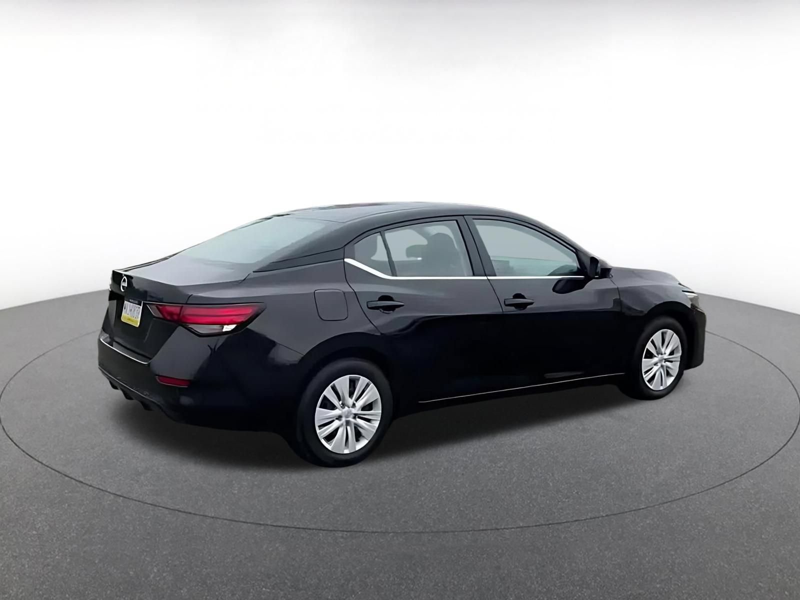 Thumbnail: 2025 Nissan Sentra - 15