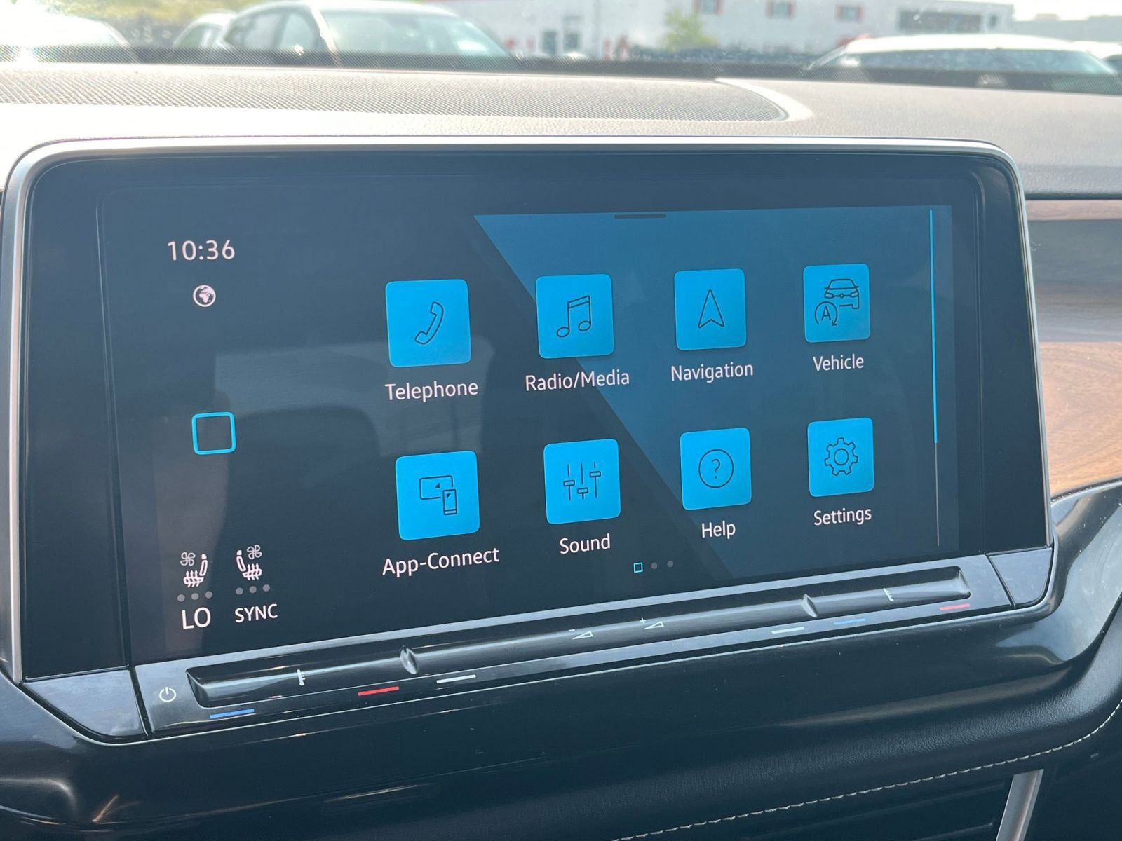 Thumbnail: 2024 Volkswagen Atlas - 20