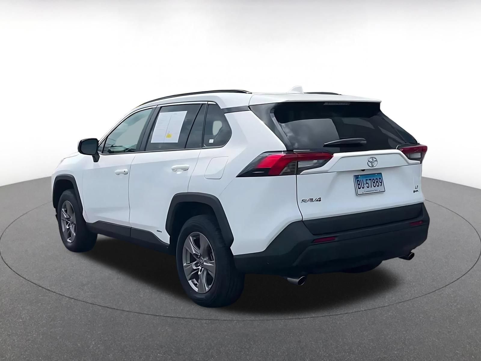 Thumbnail: 2025 Toyota RAV4 - 11