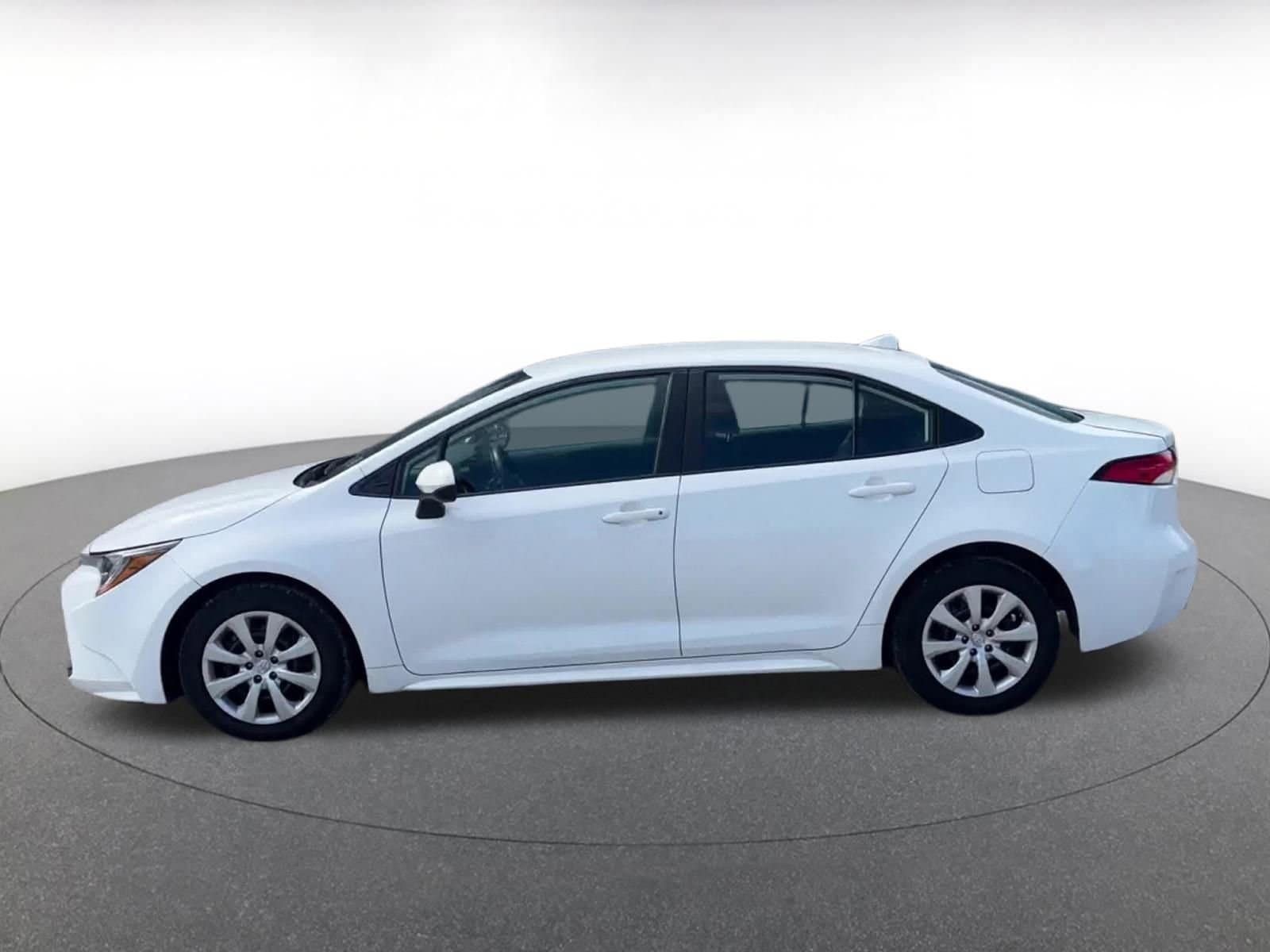 Thumbnail: 2024 Toyota Corolla - 9