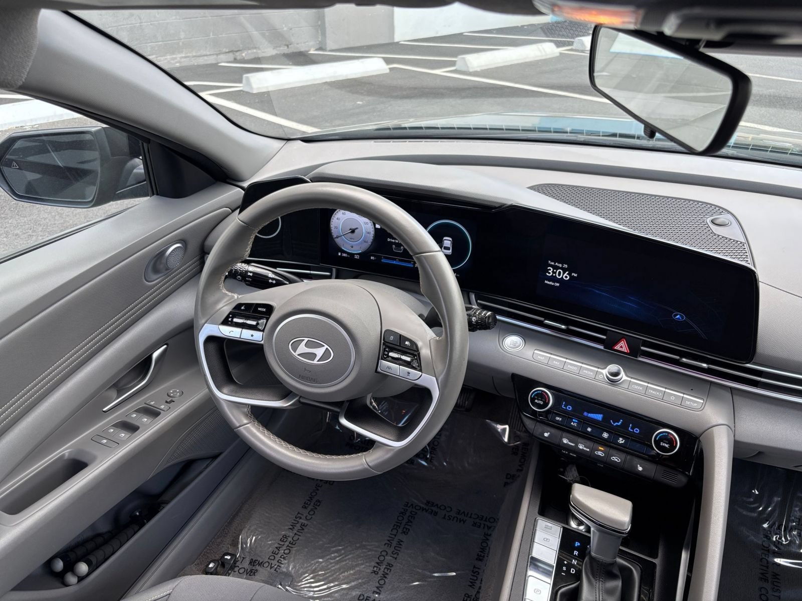 Thumbnail: 2025 Hyundai Elantra - 31