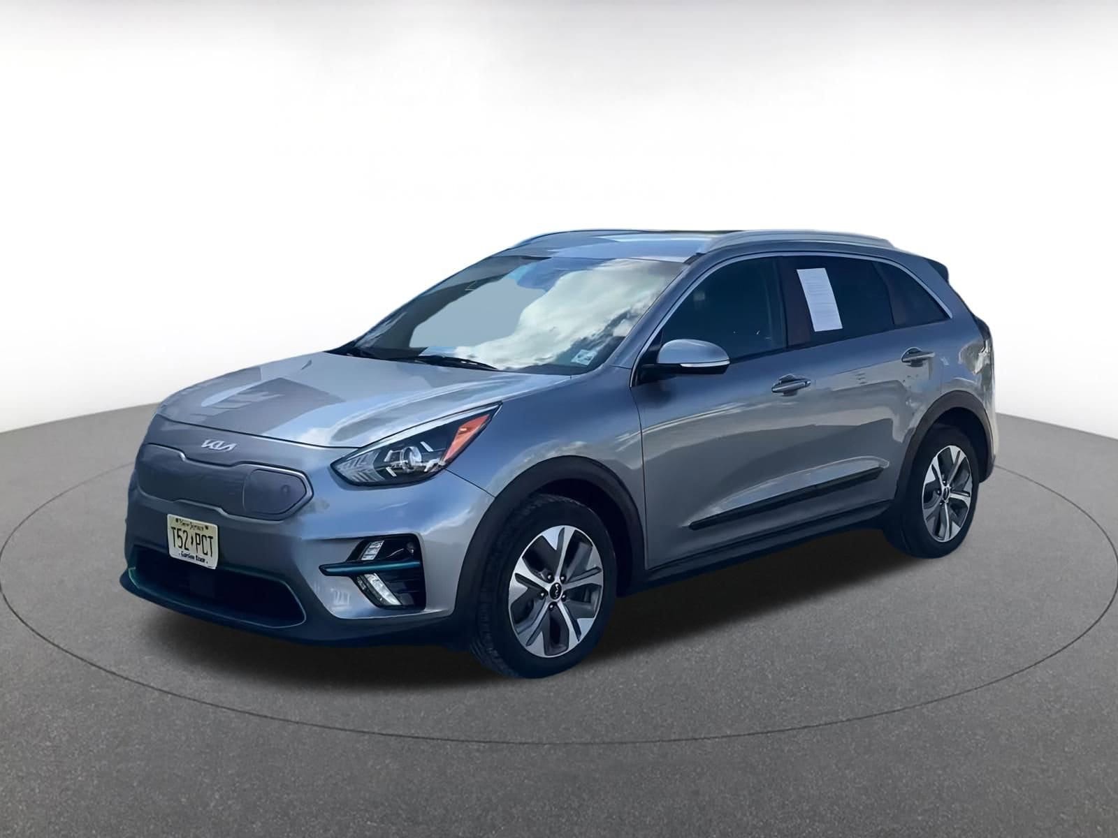 Thumbnail: 2022 Kia Niro - 7