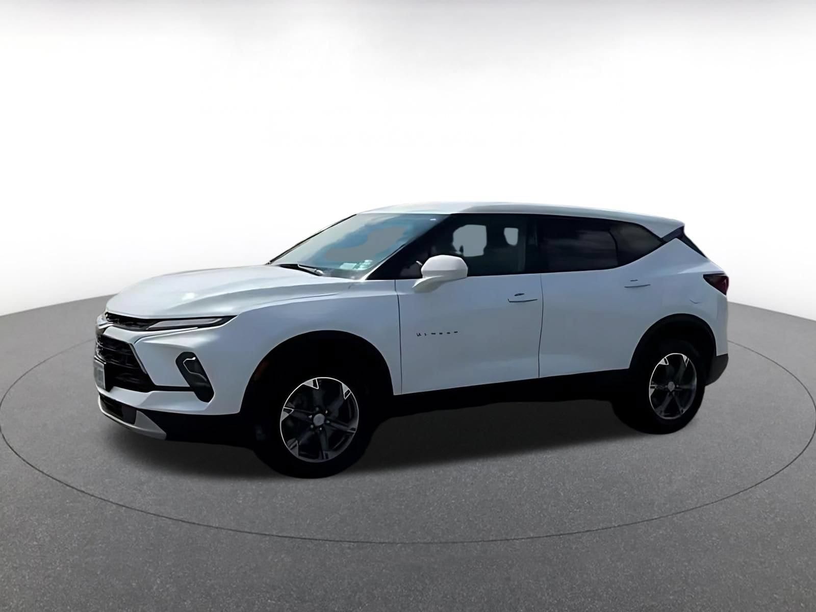 Thumbnail: 2025 Chevrolet Blazer - 5
